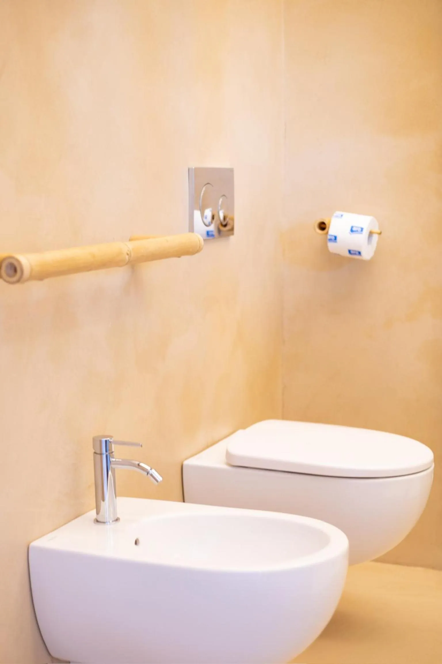 Toilet in Bed & Breakfast Giardini Di Marzo