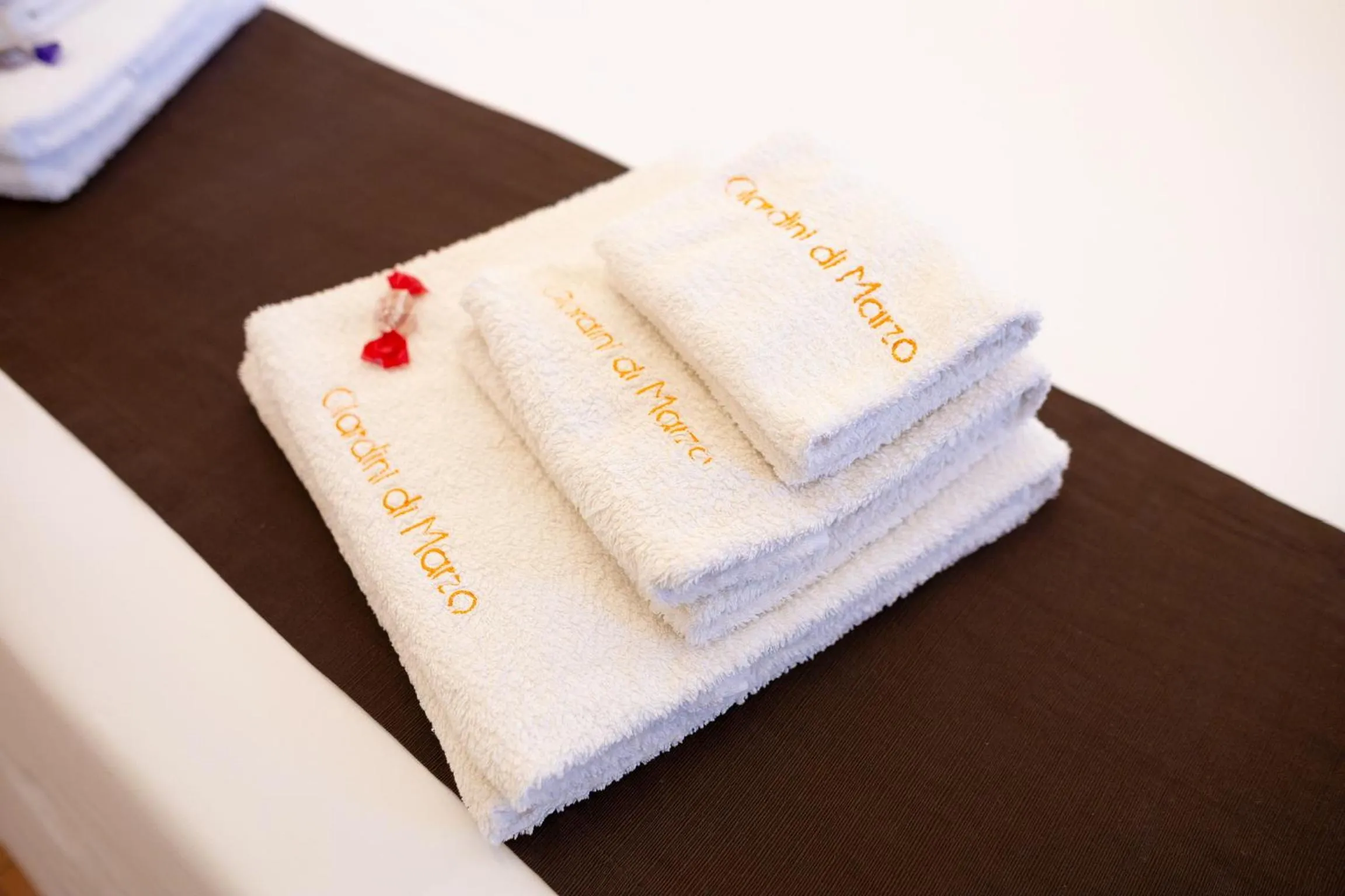 towels in Bed & Breakfast Giardini Di Marzo