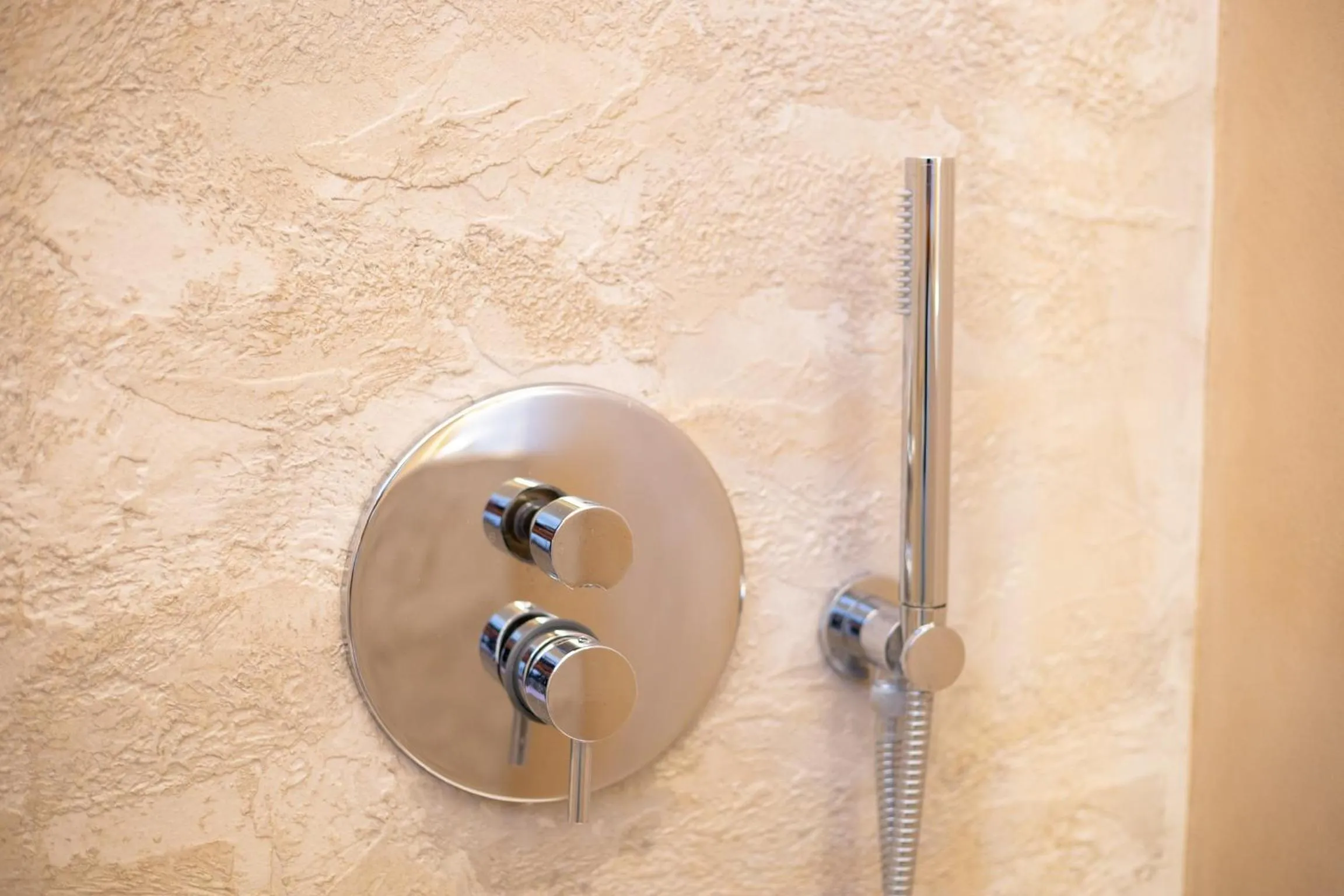 Shower in Bed & Breakfast Giardini Di Marzo