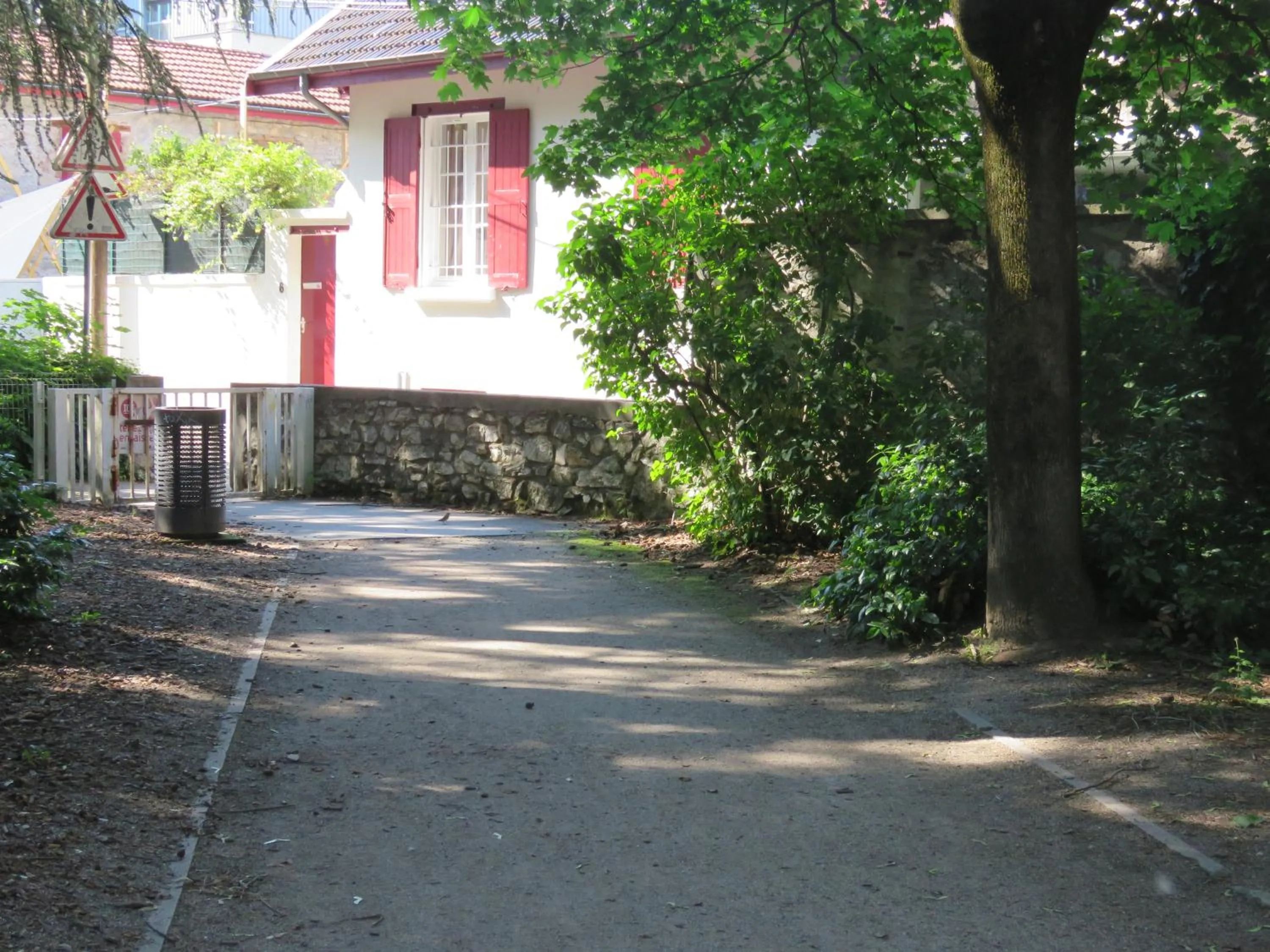 Property building in La petite Maison