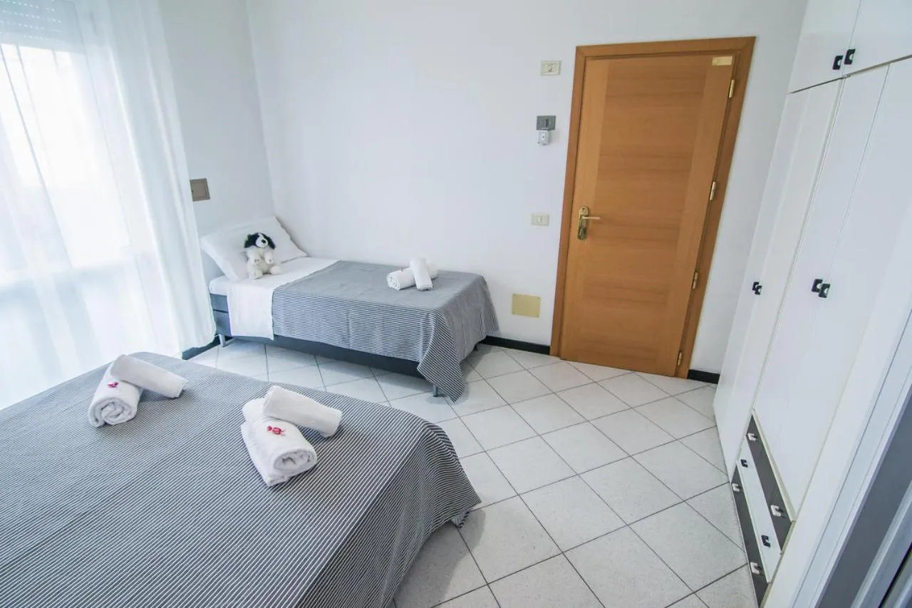 Photo of the whole room, Bed in Residence Hotel Mizar