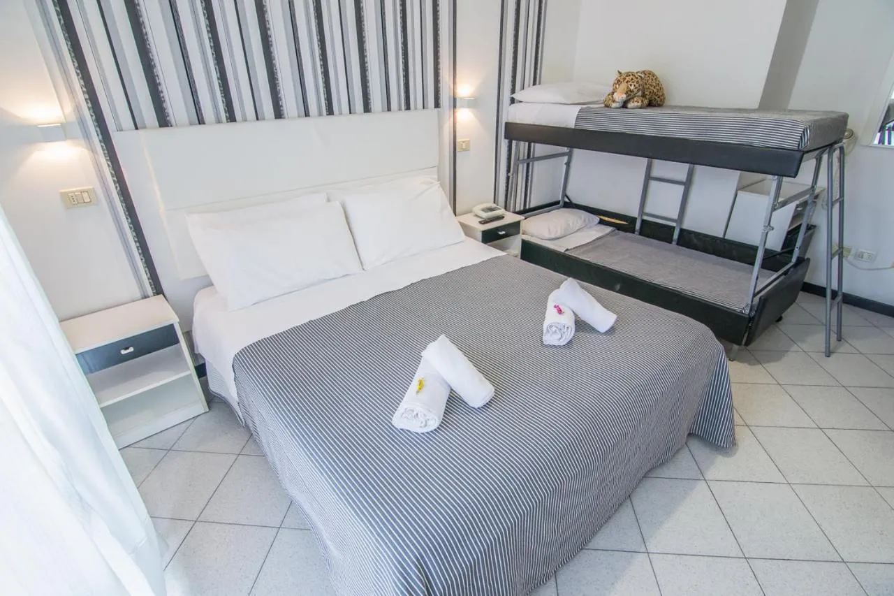 Photo of the whole room, Bed in Residence Hotel Mizar
