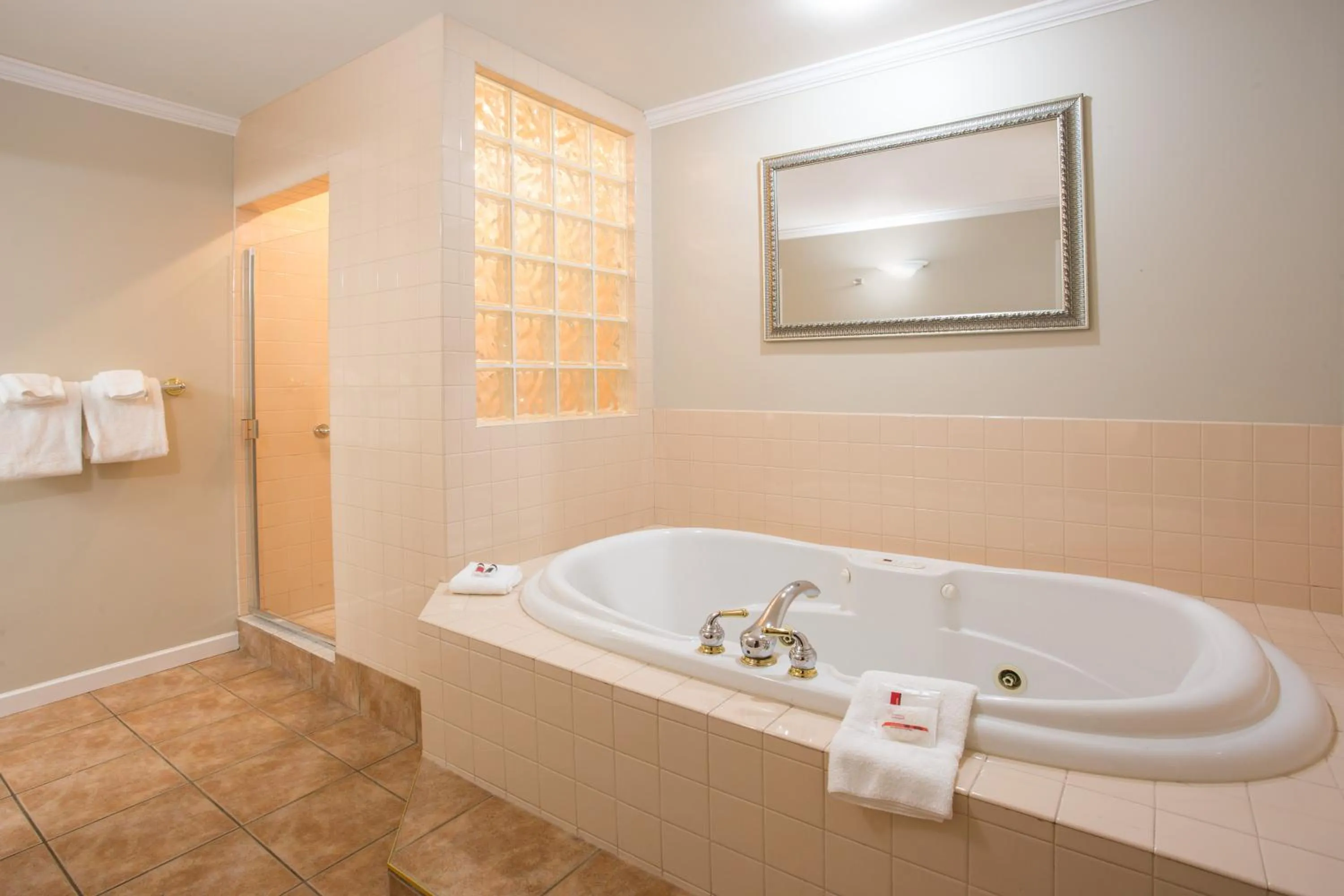 Bathroom in Ramada by Wyndham Duncan Cowichan Valley