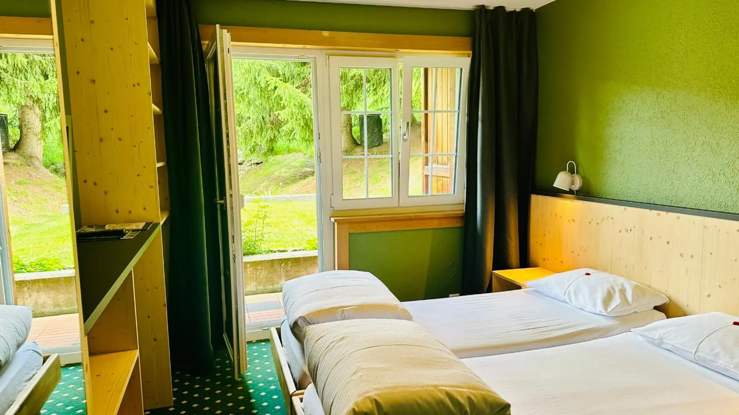 Budget Double Room in Hotel Posta Budget Double Room in Hotel Posta