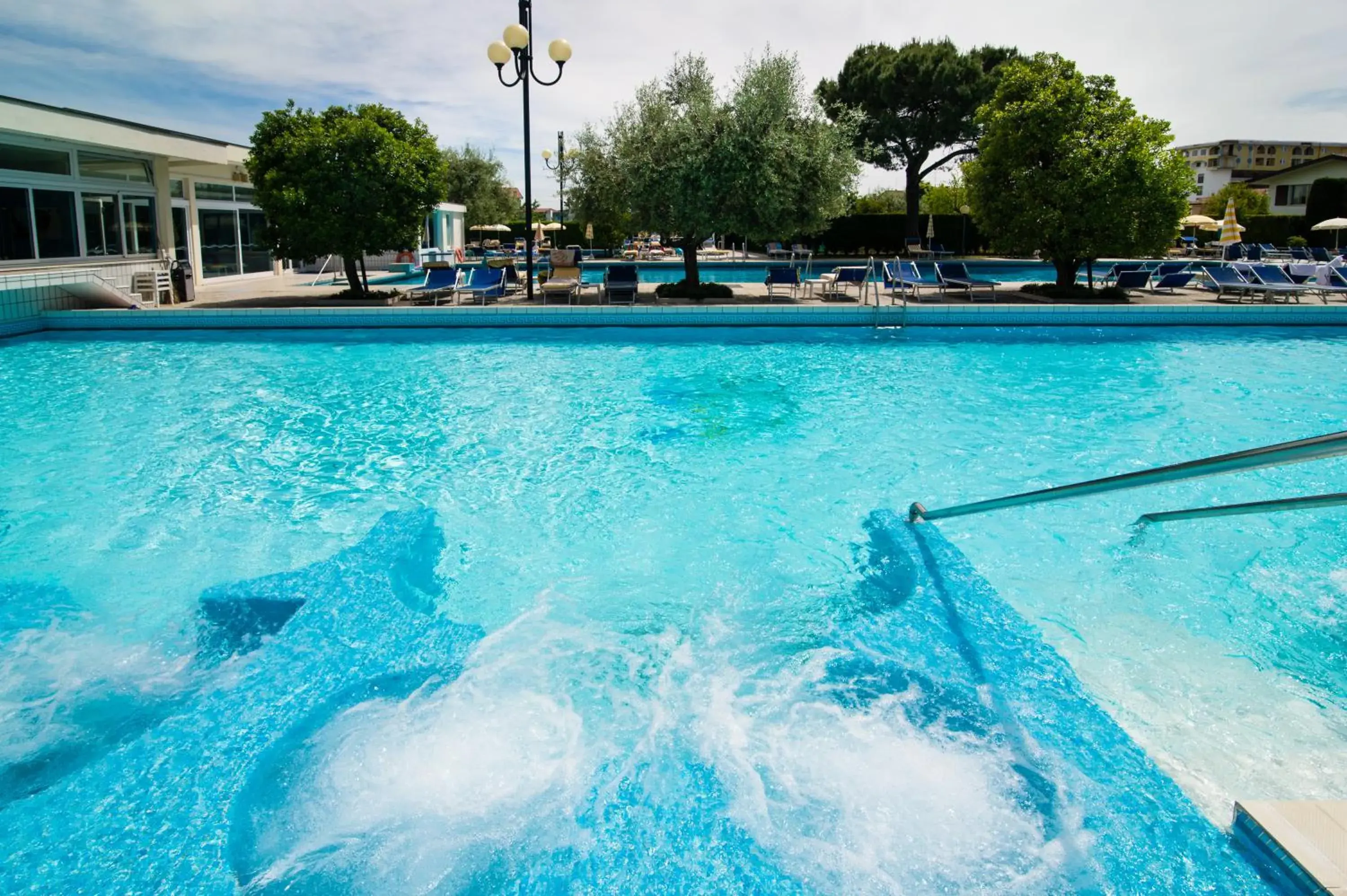 Pool view in Hotel Terme Antoniano Pool view in Hotel Terme Antoniano