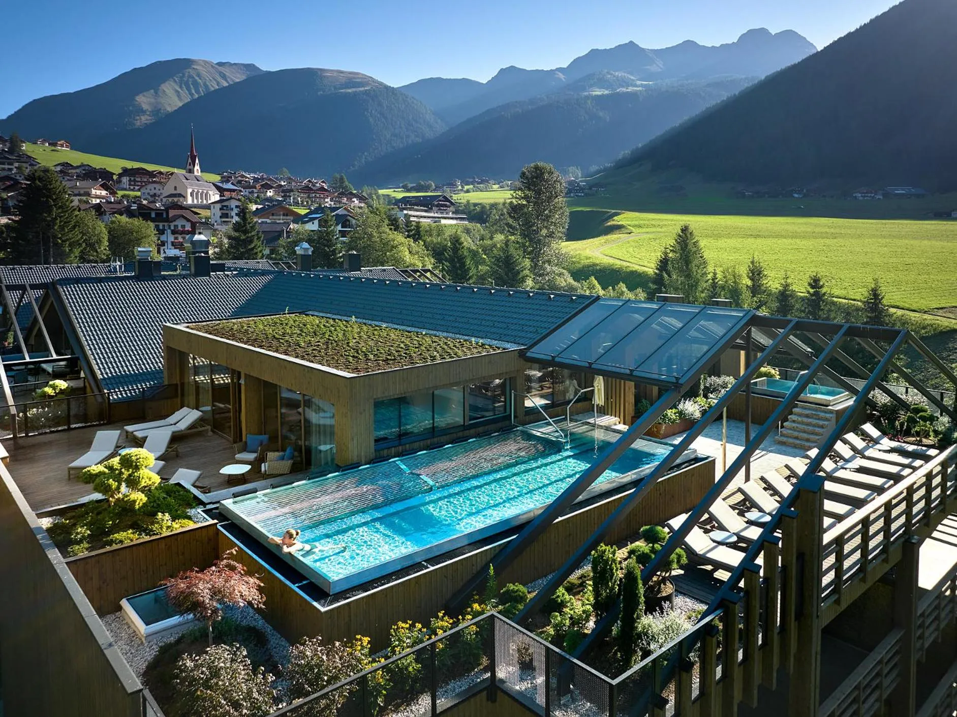 Pool view in Hotel Quelle Nature Spa Resort