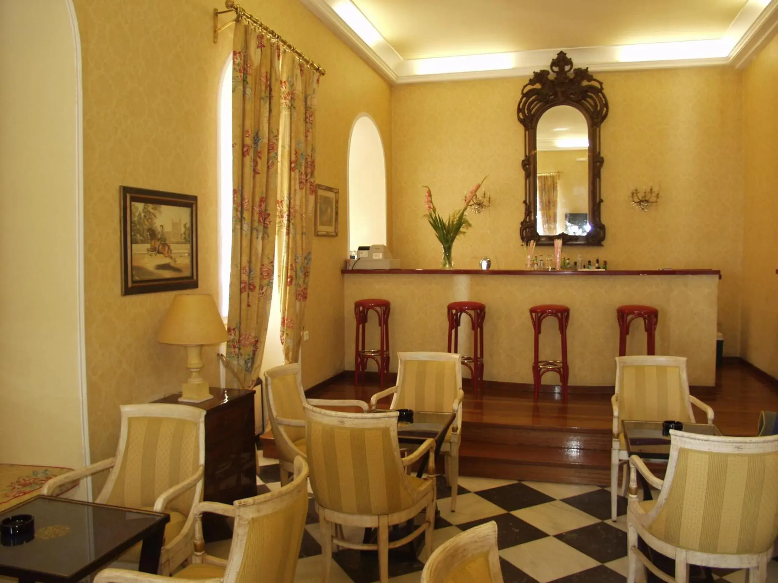 Lounge or bar in Cavalieri Hotel Lounge or bar in Cavalieri Hotel