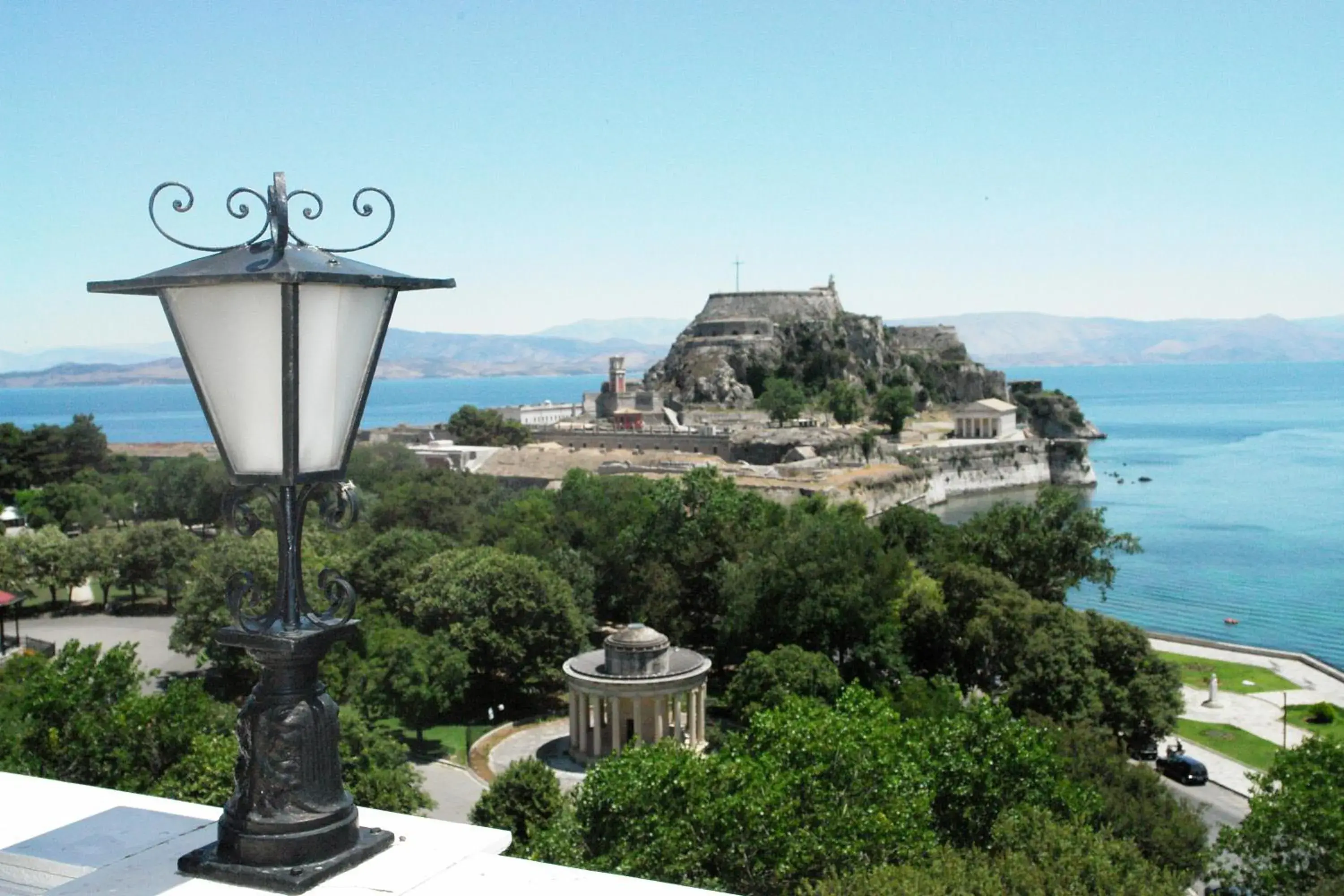 Restaurant/places to eat in Cavalieri Hotel Restaurant/places to eat in Cavalieri Hotel