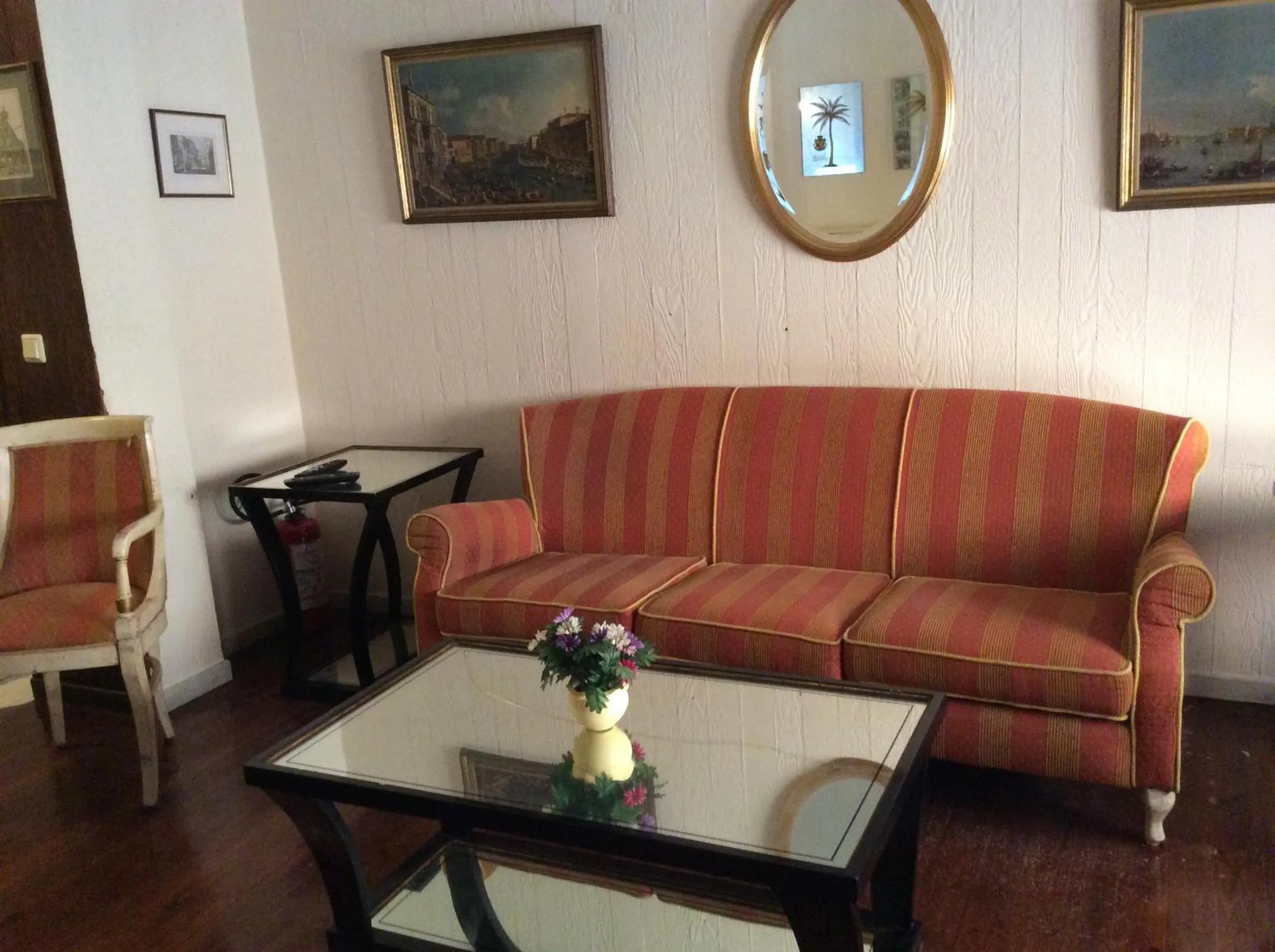 Living room in Cavalieri Hotel