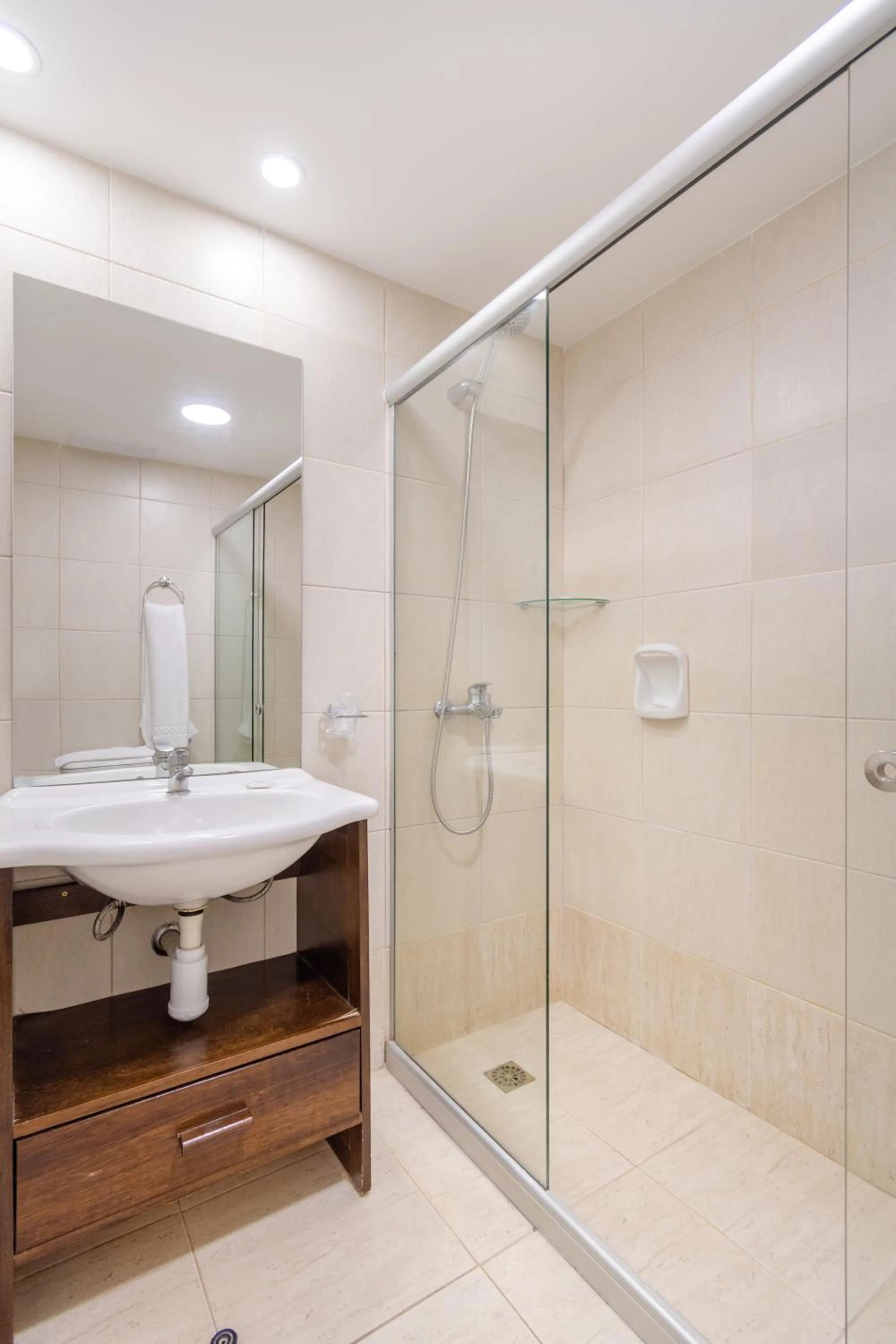 Toilet in Hotel Romimar 3* Sup