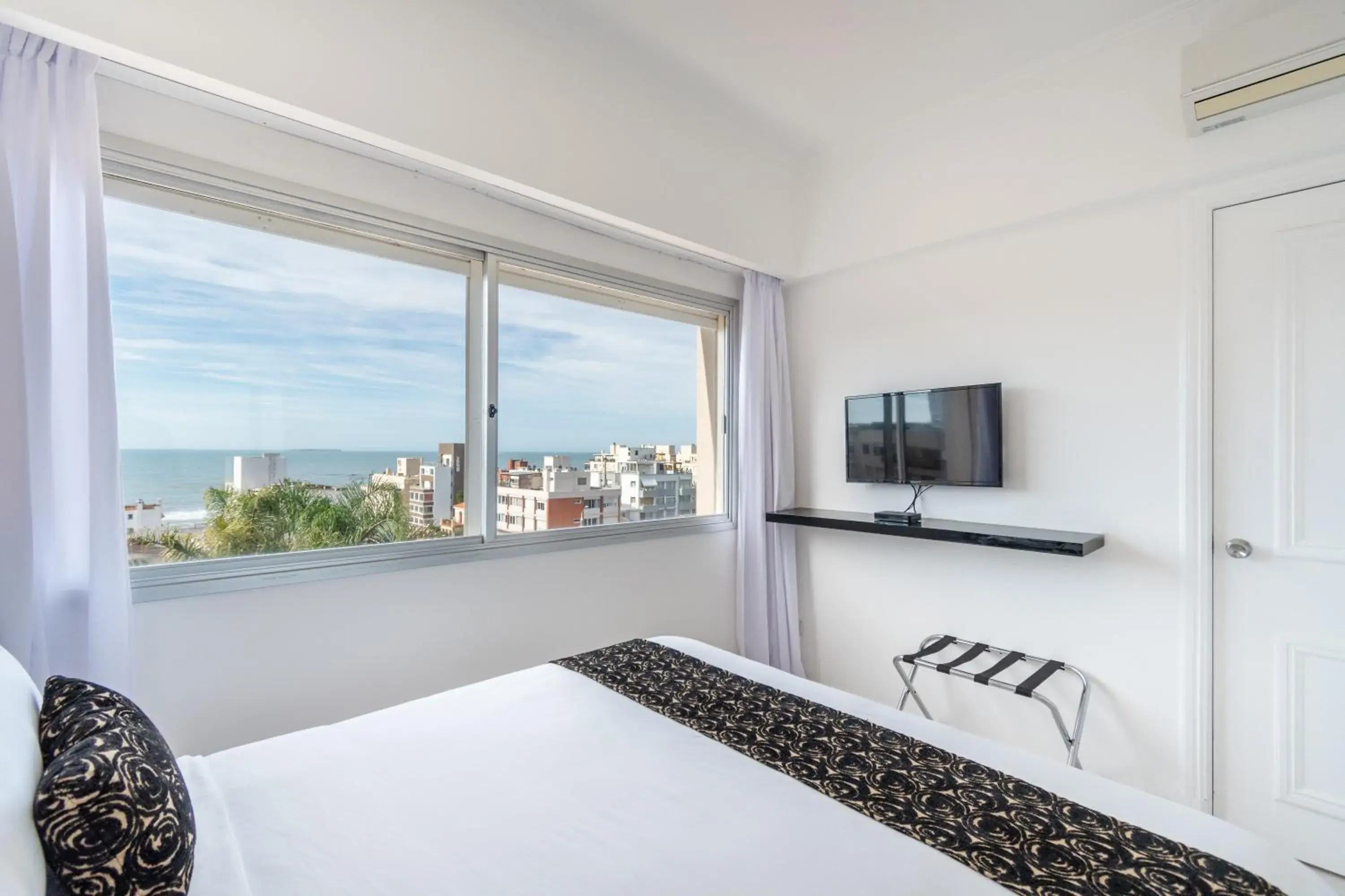 Superior Suite with Sea View in Hotel Romimar 3* Sup Superior Suite with Sea View in Hotel Romimar 3* Sup