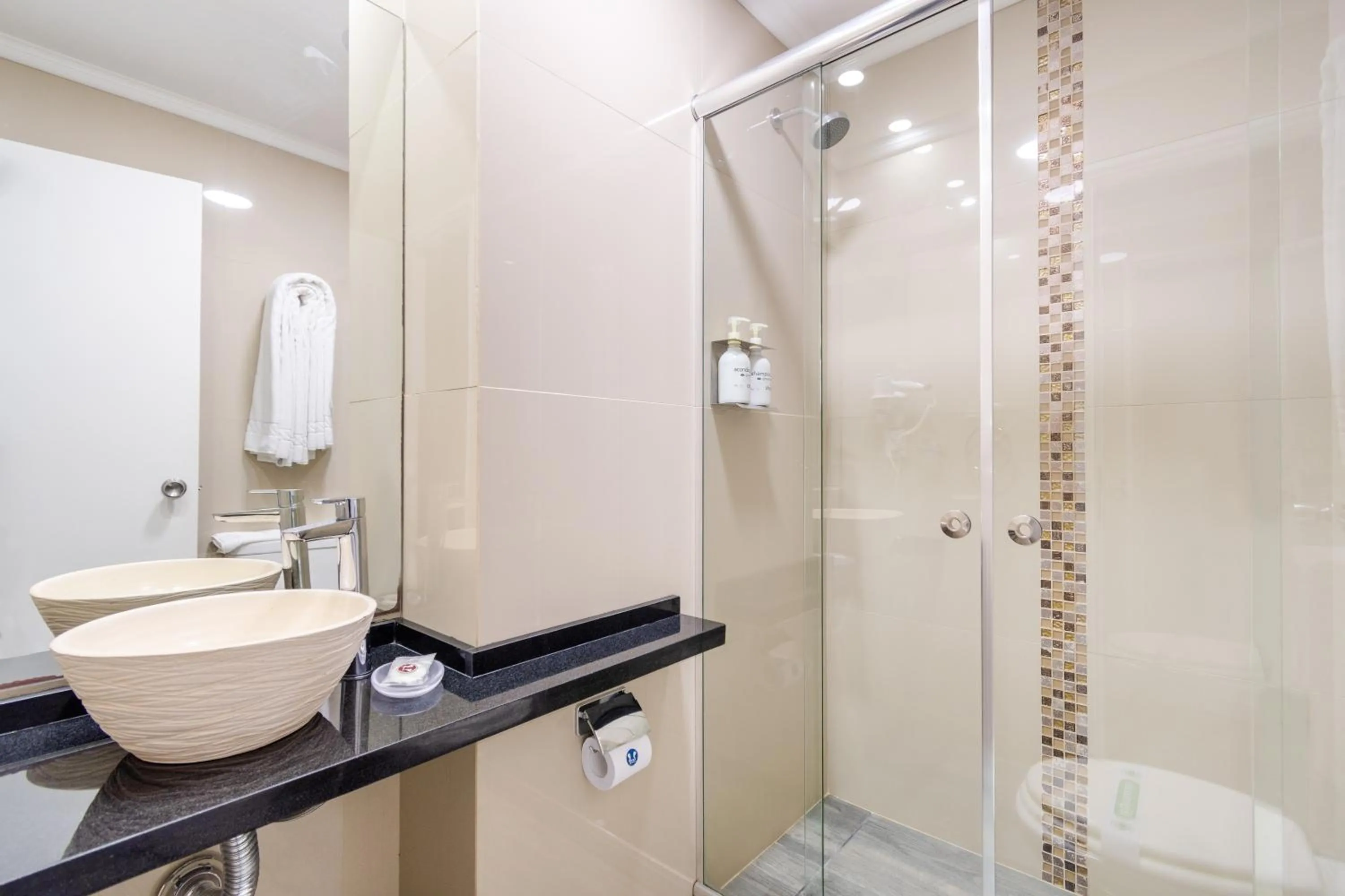 Bathroom in Hotel Romimar 3* Sup