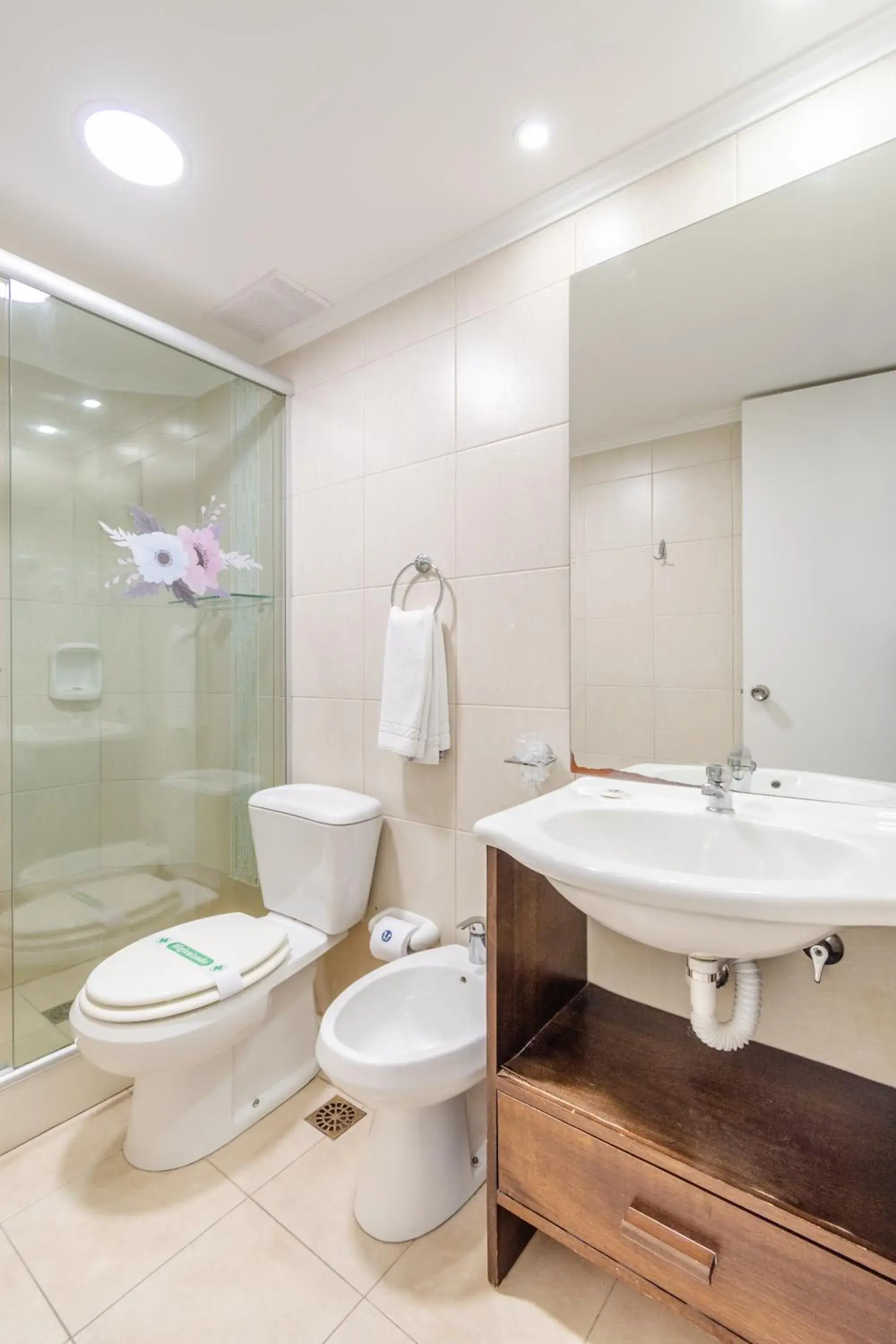 Bathroom in Hotel Romimar 3* Sup Bathroom in Hotel Romimar 3* Sup