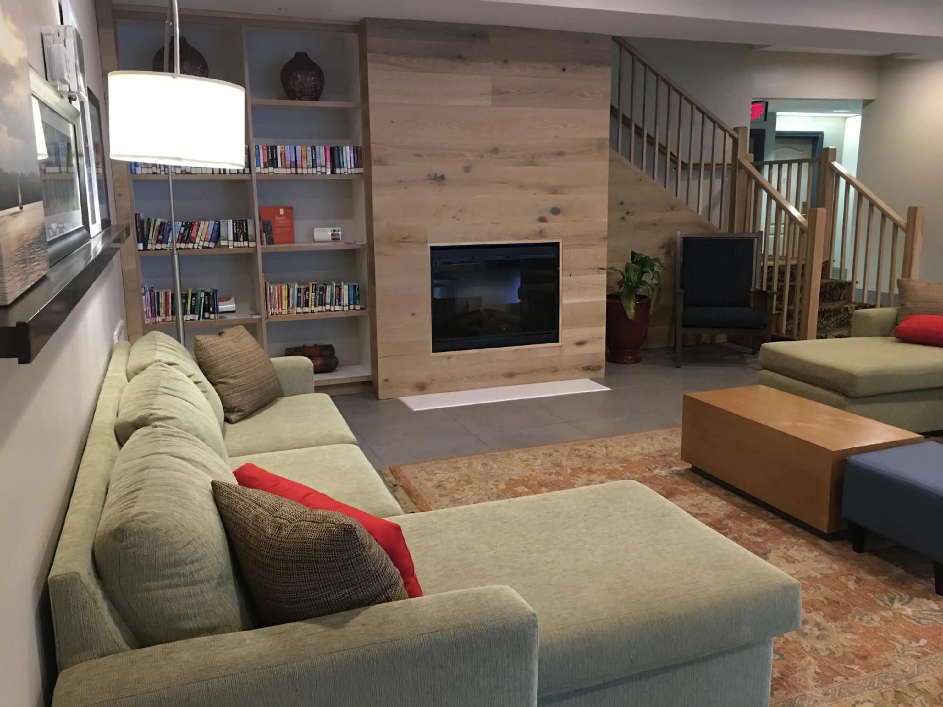 Lobby or reception in Country Inn & Suites by Radisson, Camp Springs Andrews Air Force Base , MD