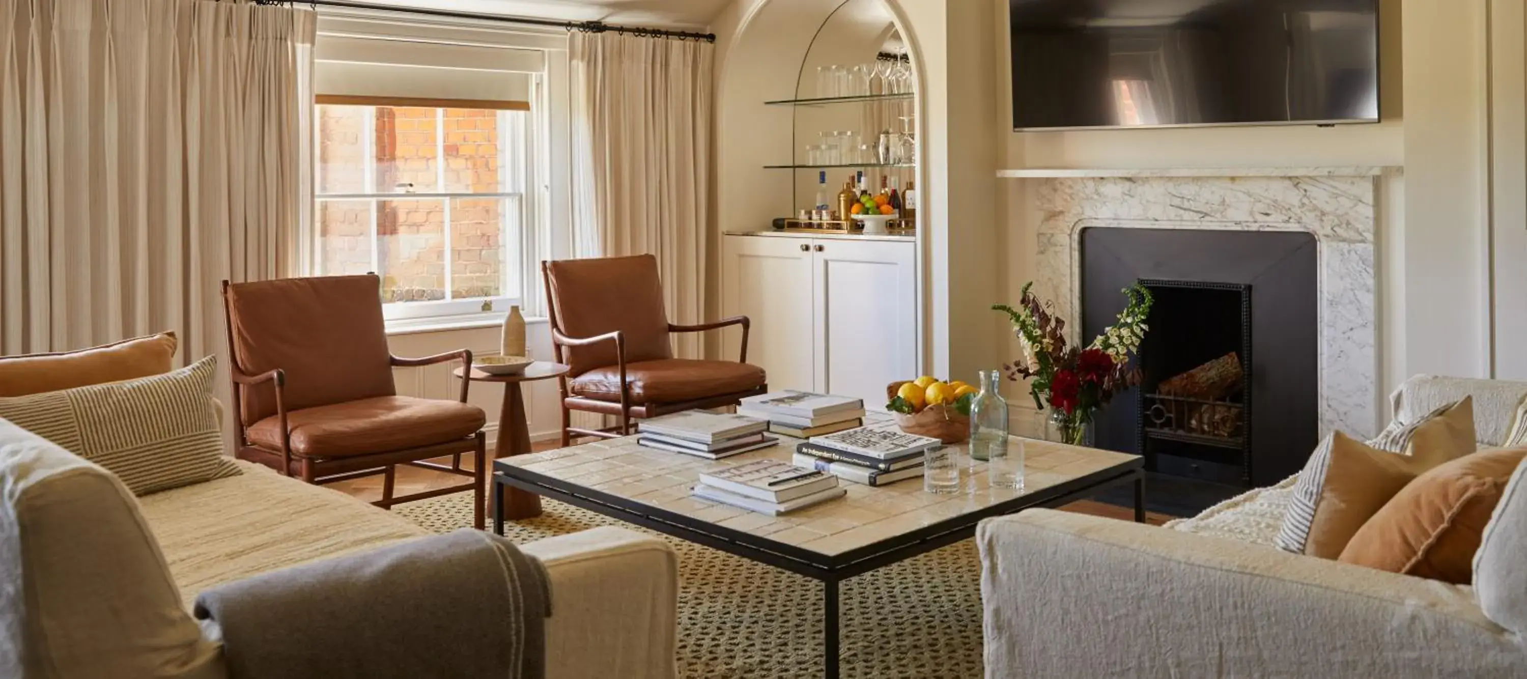 TV and multimedia in The Grove TV and multimedia in The Grove