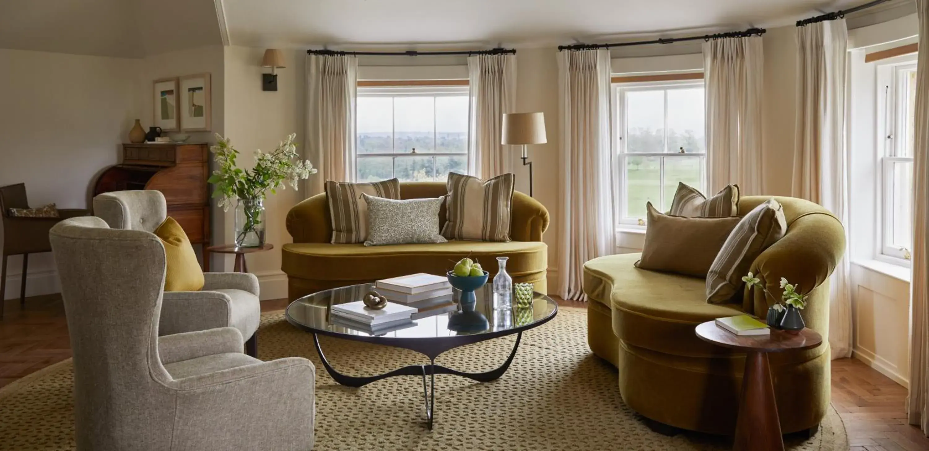 Living room in The Grove Living room in The Grove