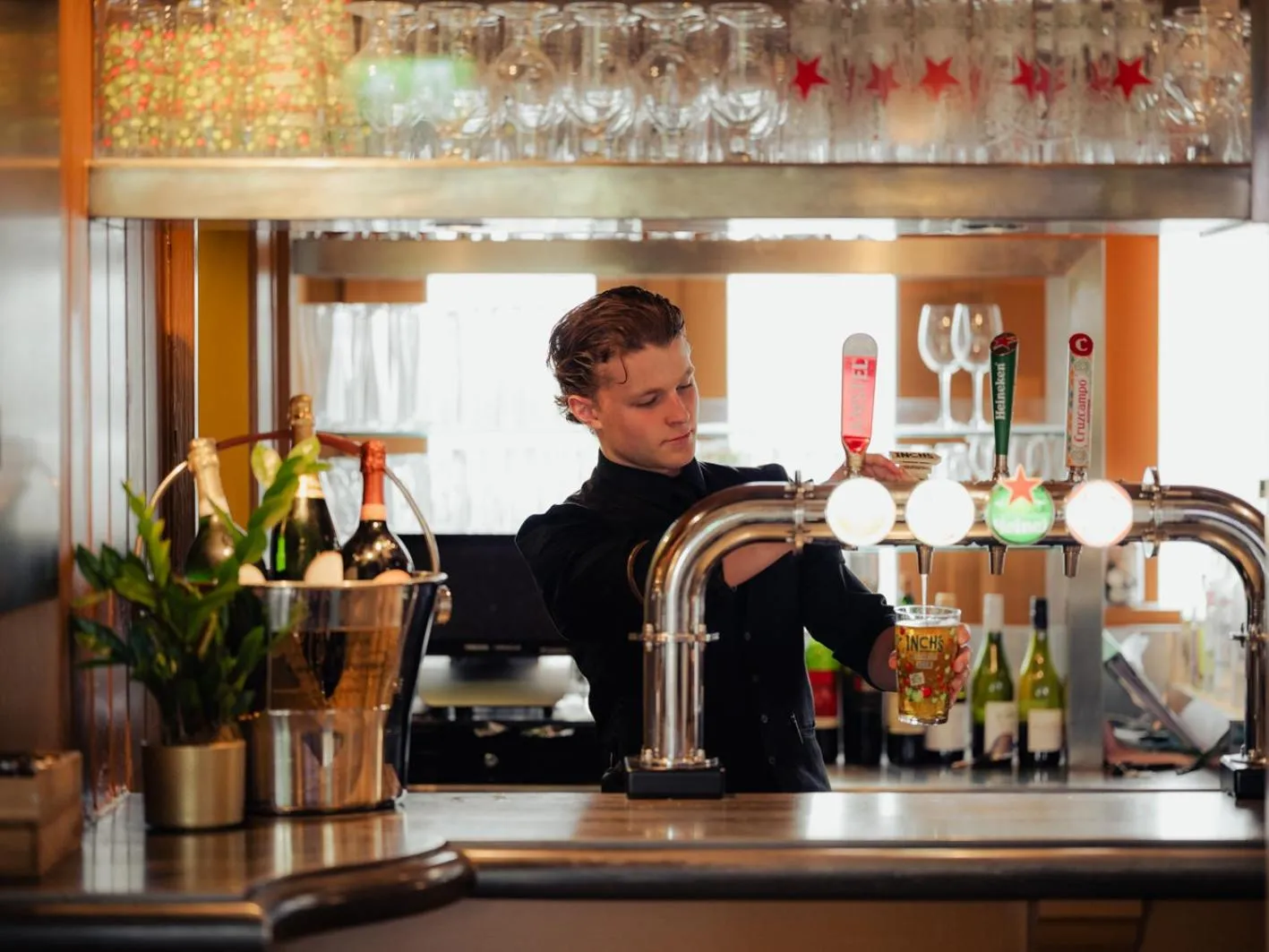 Lounge or bar in The Grove