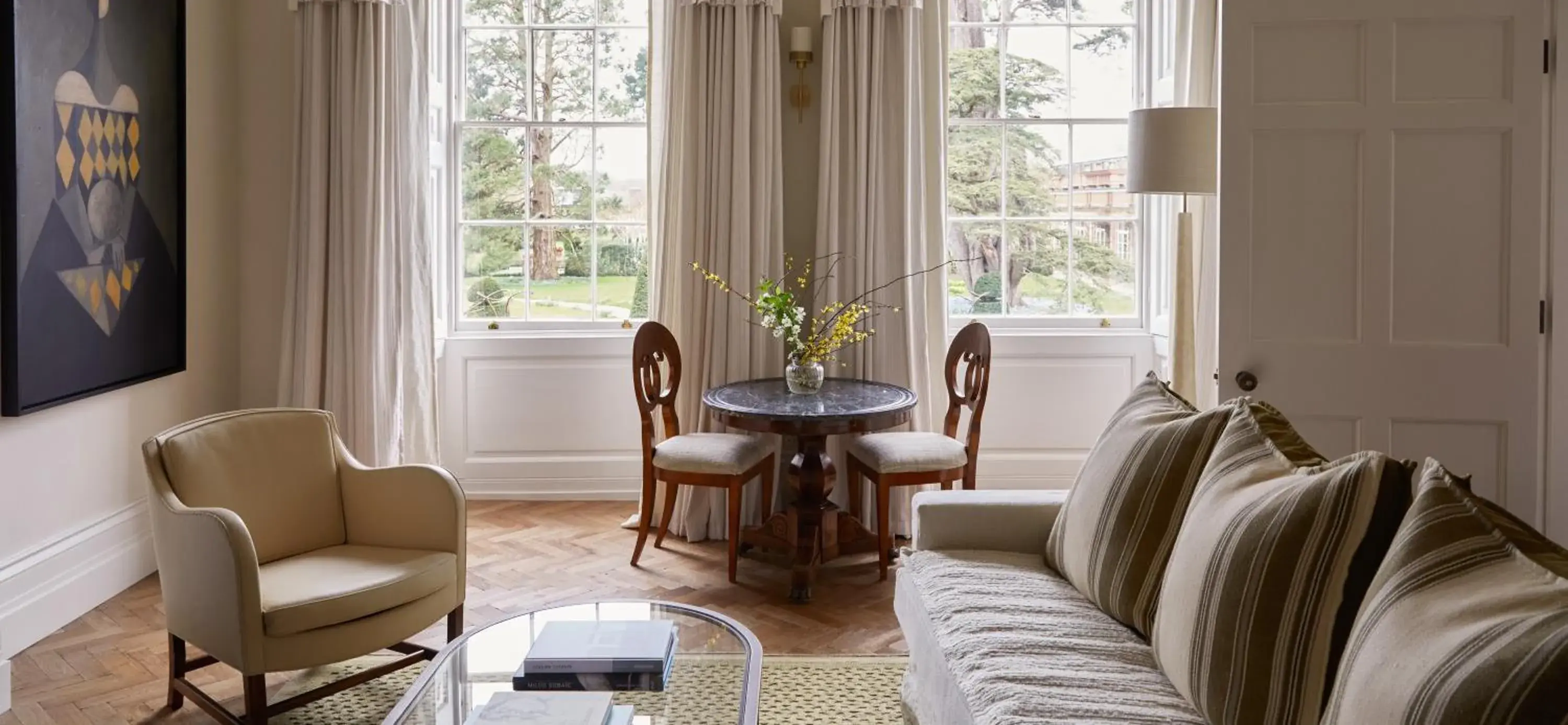 Living room in The Grove Living room in The Grove