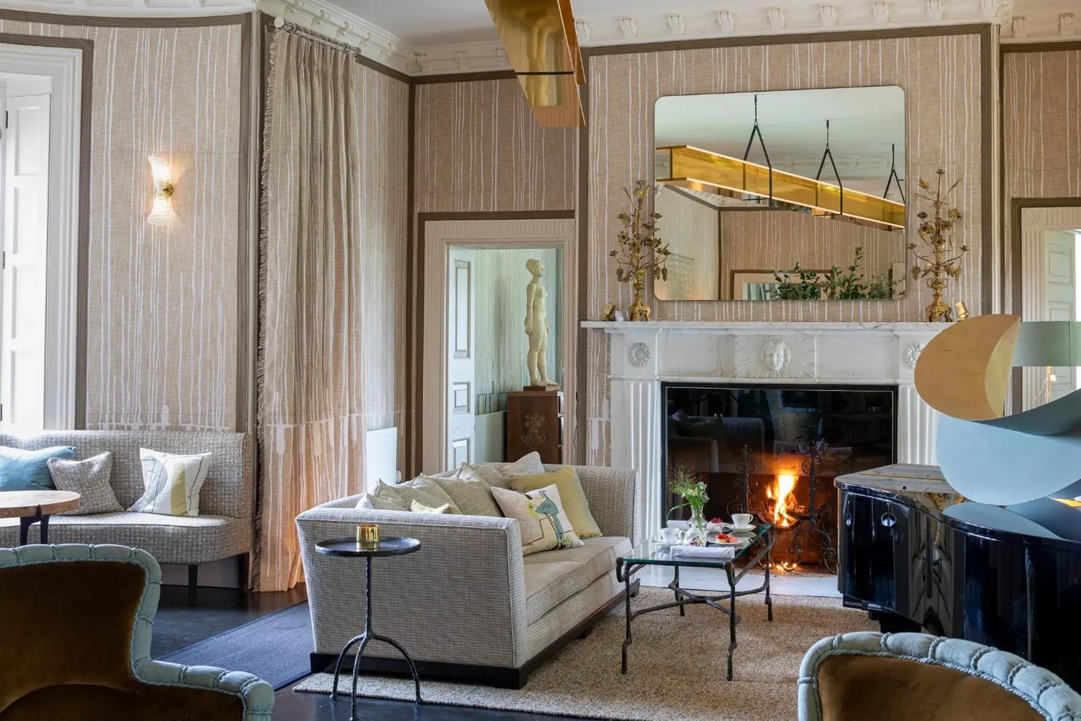 Lounge or bar in The Grove Lounge or bar in The Grove