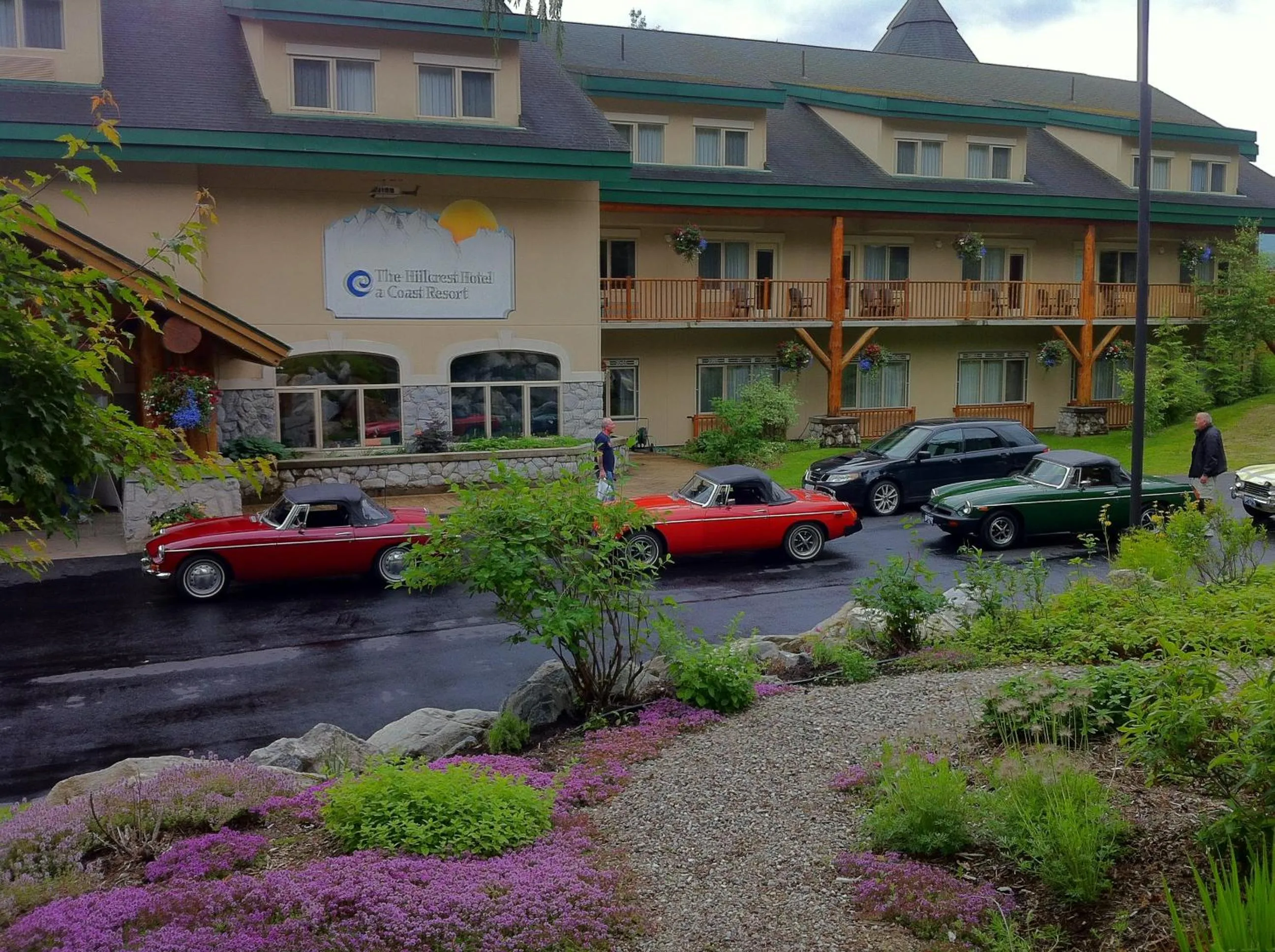 Facade/entrance in Coast Hillcrest Hotel