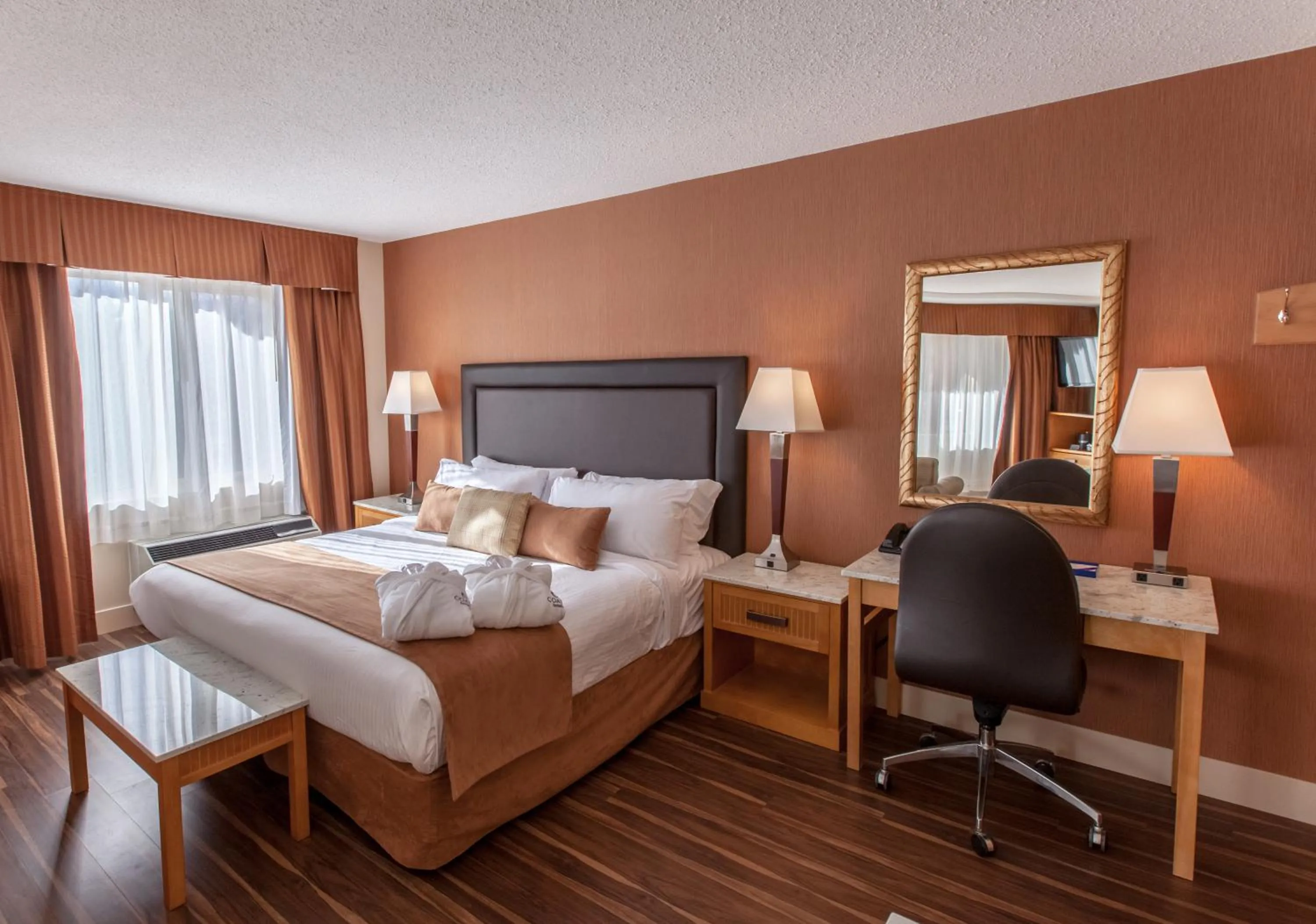 Photo of the whole room, Bed in Coast Hillcrest Hotel