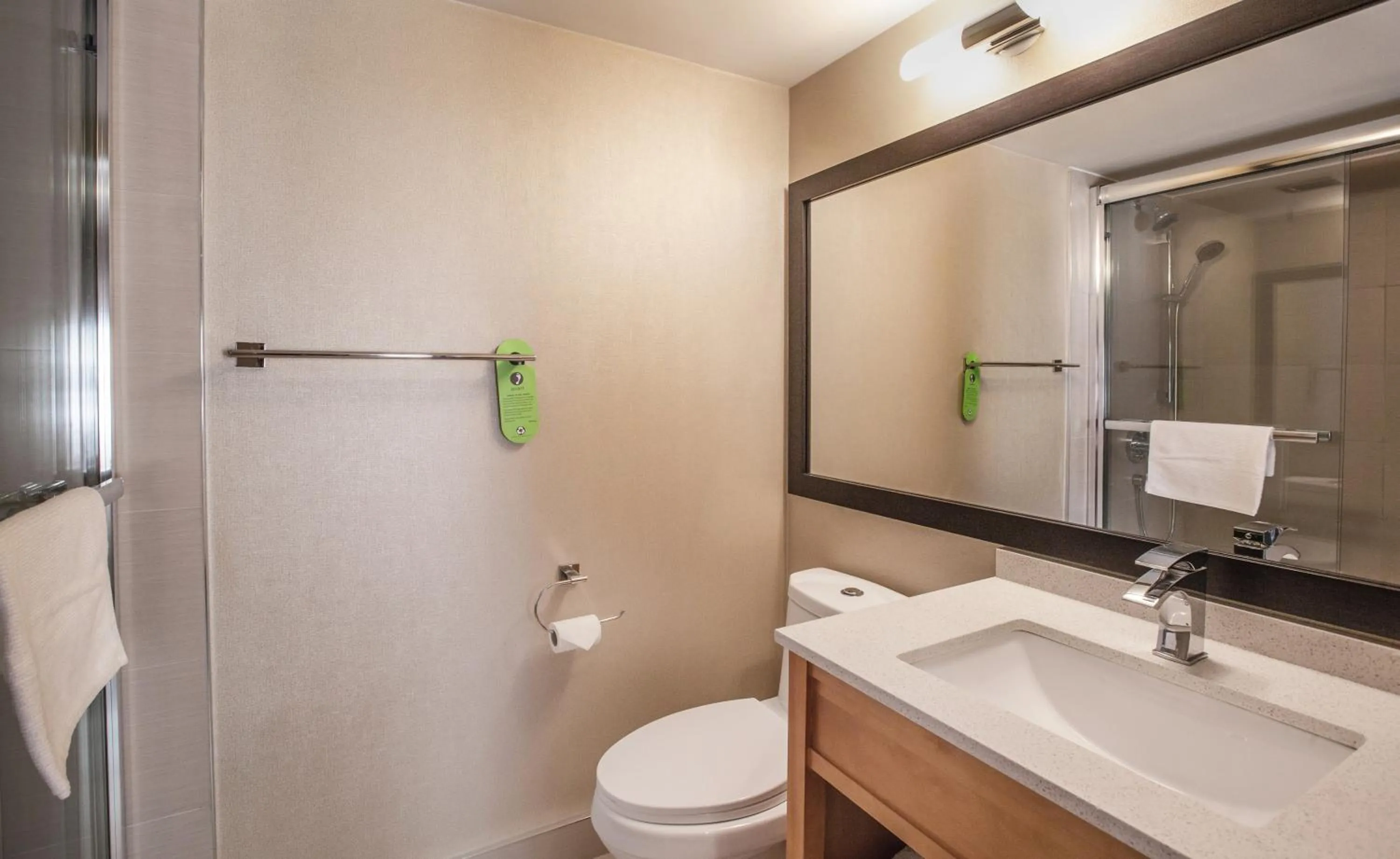 Bathroom in Coast Hillcrest Hotel