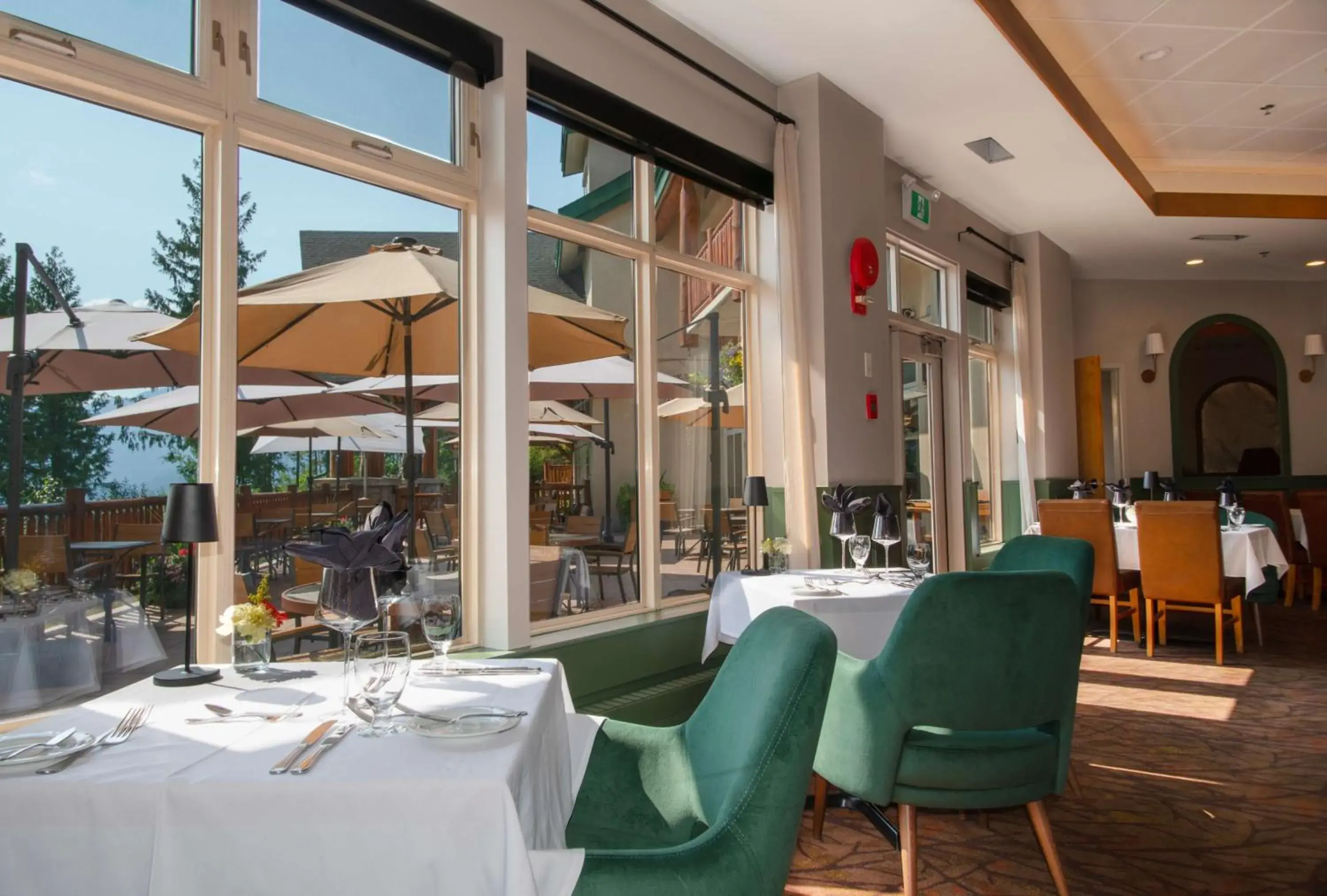 Restaurant/places to eat in Coast Hillcrest Hotel Restaurant/places to eat in Coast Hillcrest Hotel