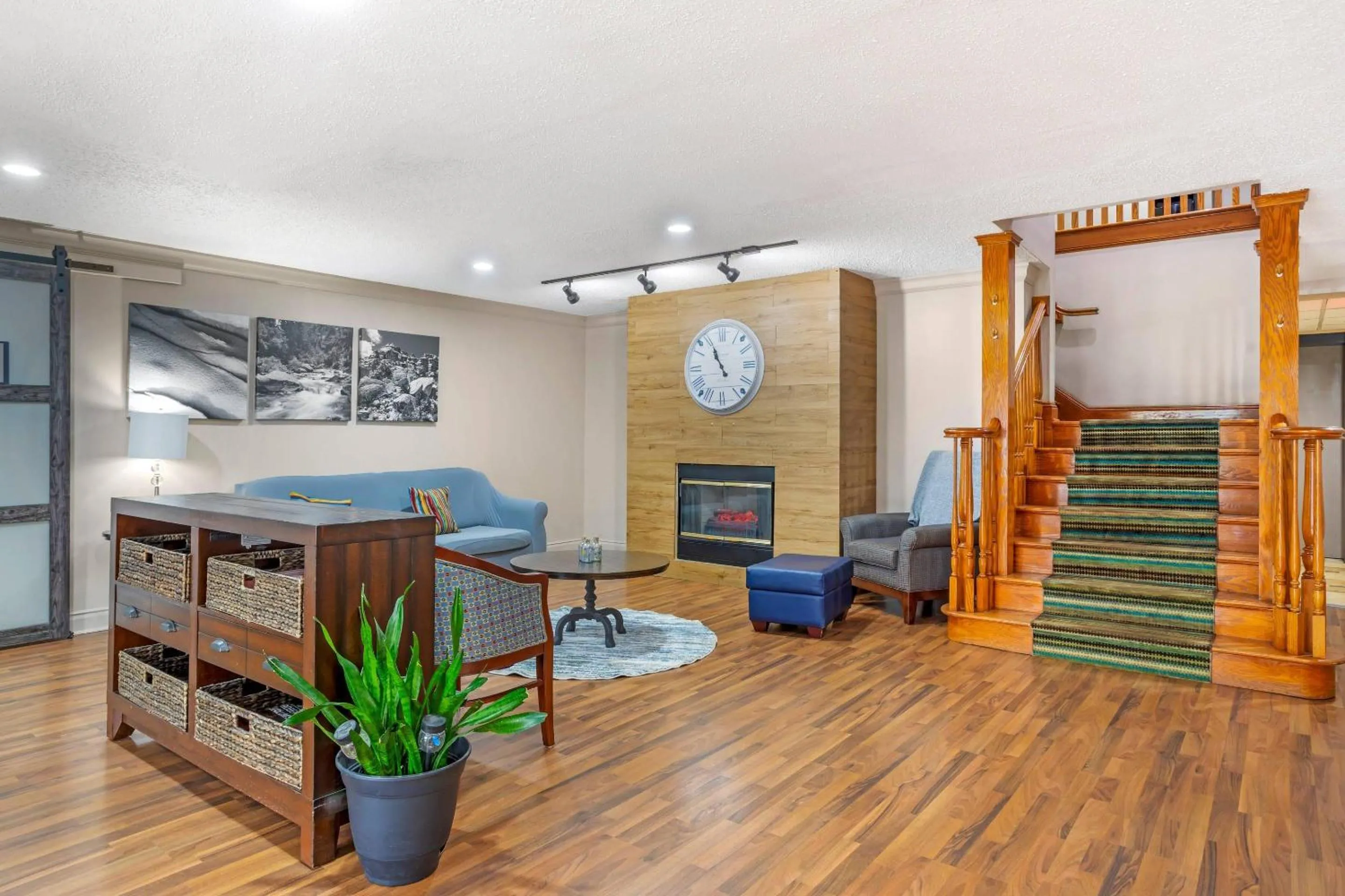 Lobby or reception in Country Inn & Suites by Radisson, Jacksonville - Orange Park