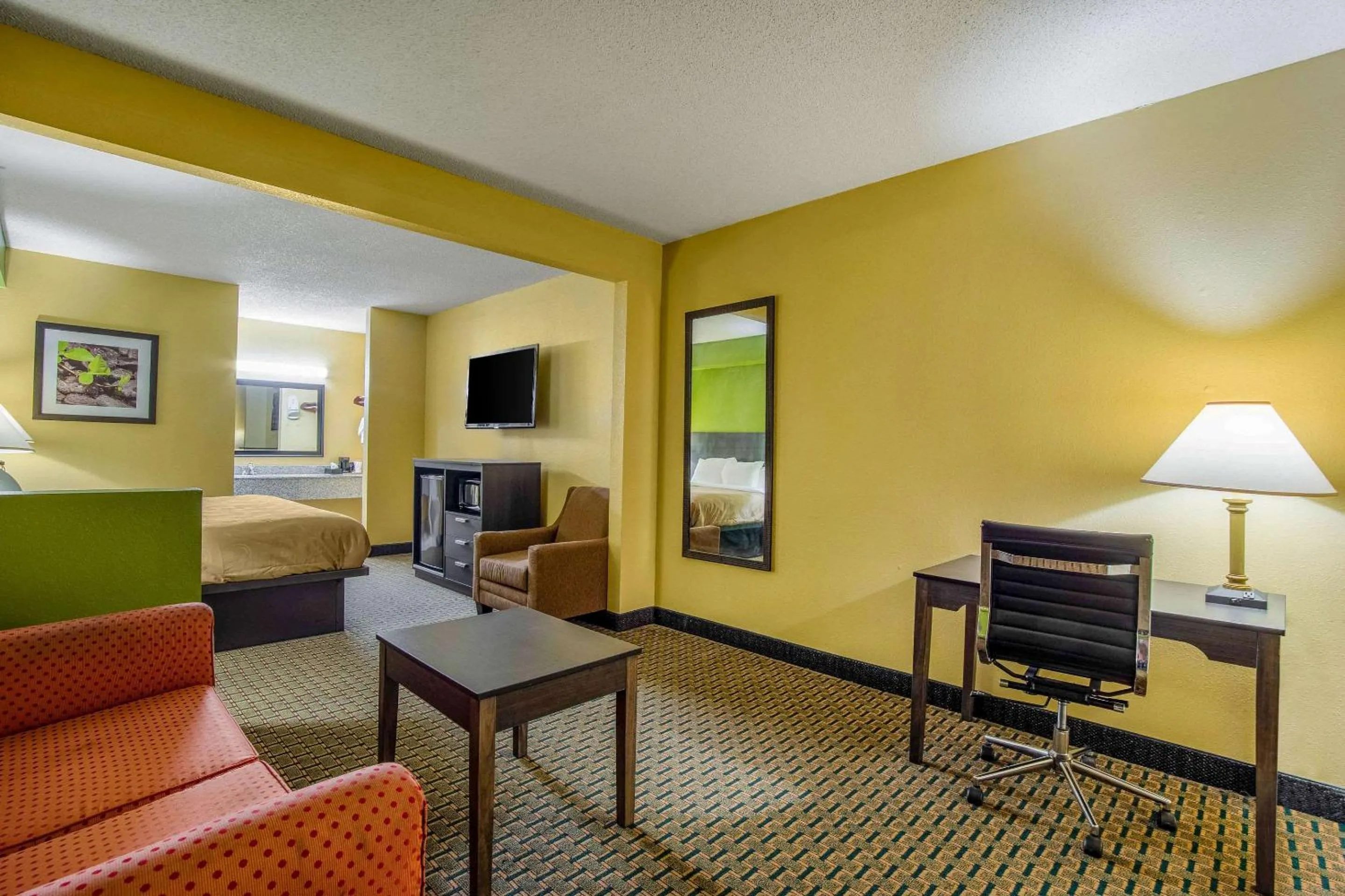 Bedroom, Bed in Quality Inn West Columbia - Cayce