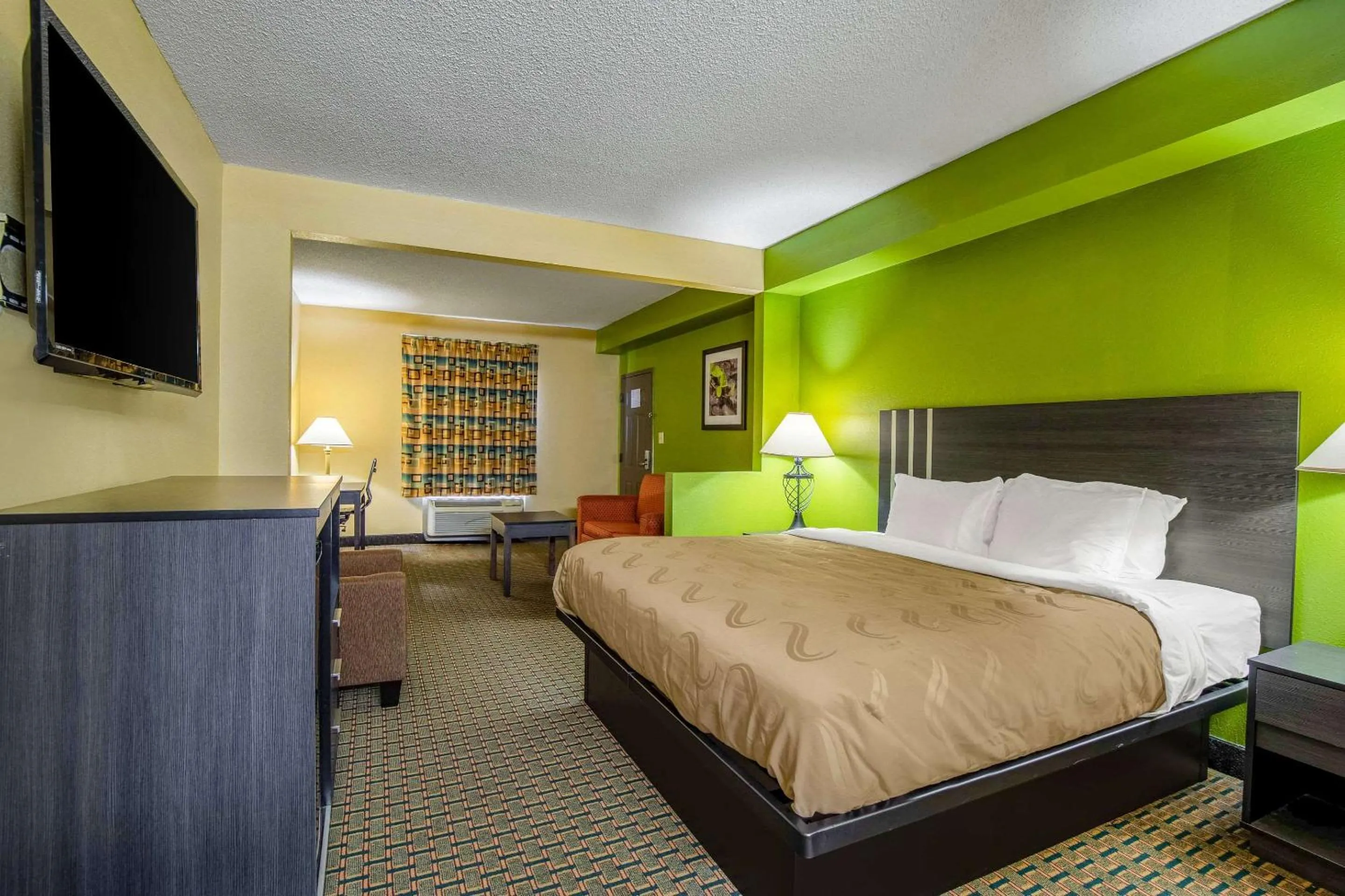 Bedroom, Bed in Quality Inn West Columbia - Cayce