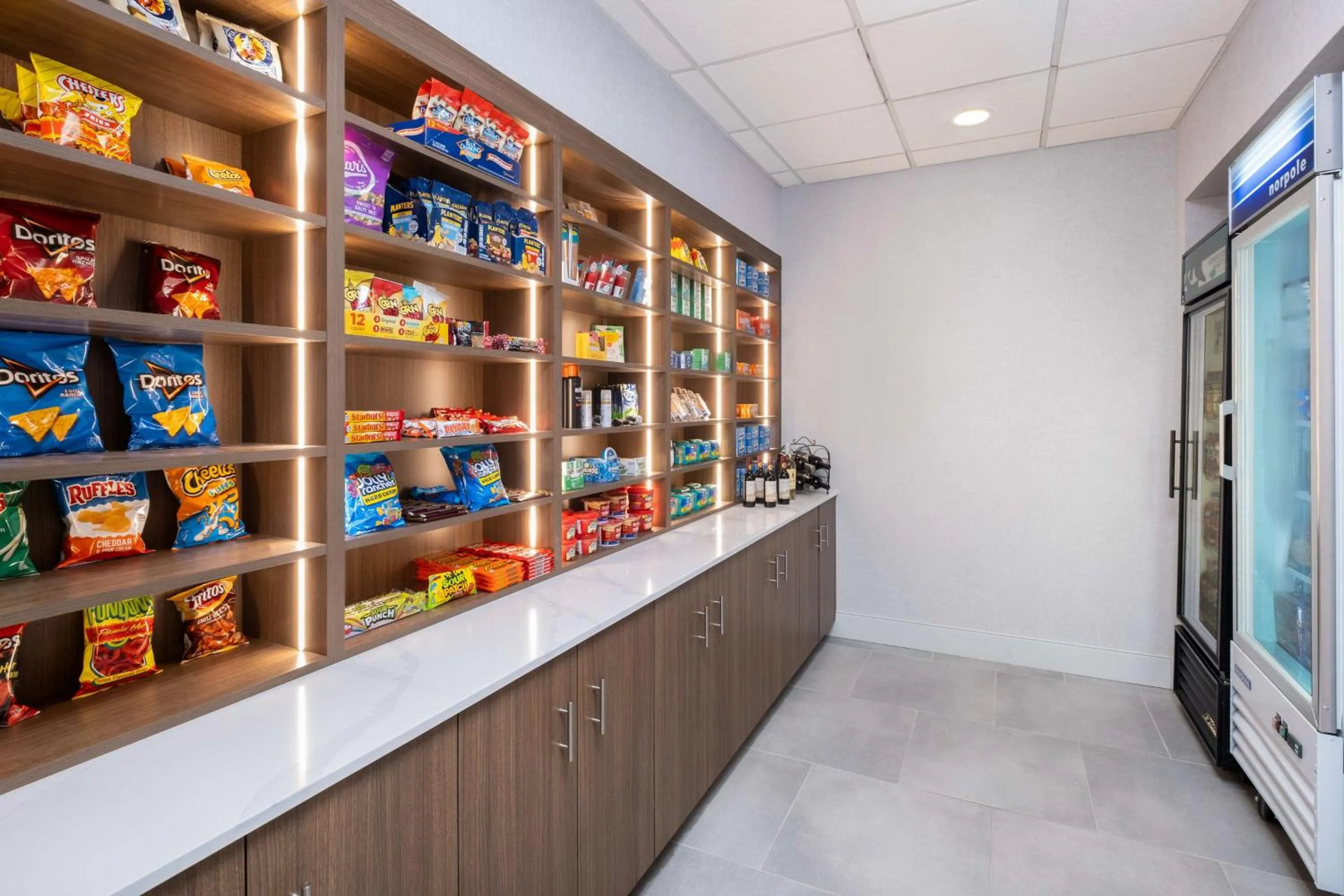 Restaurant/places to eat in Homewood Suites Medford