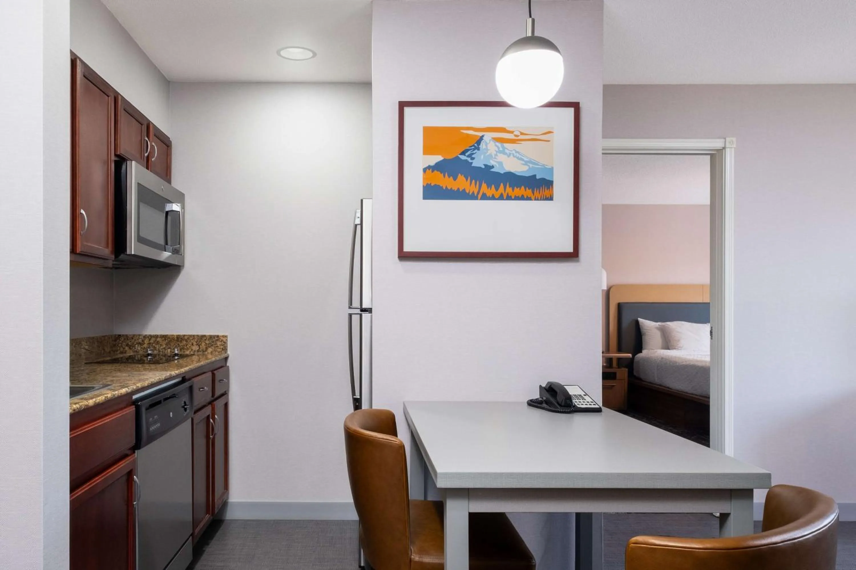Kitchen or kitchenette in Homewood Suites Medford