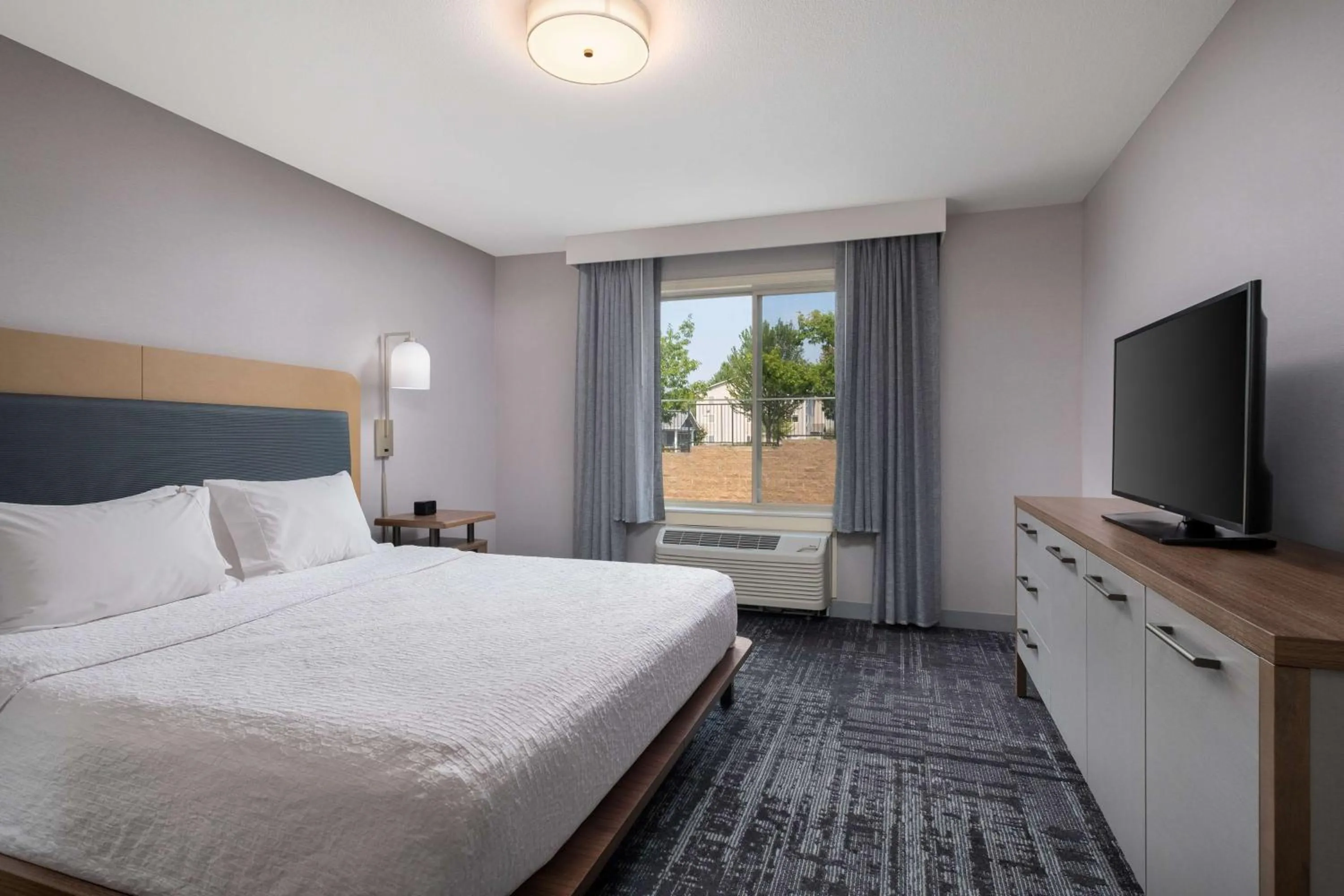 Bed in Homewood Suites Medford