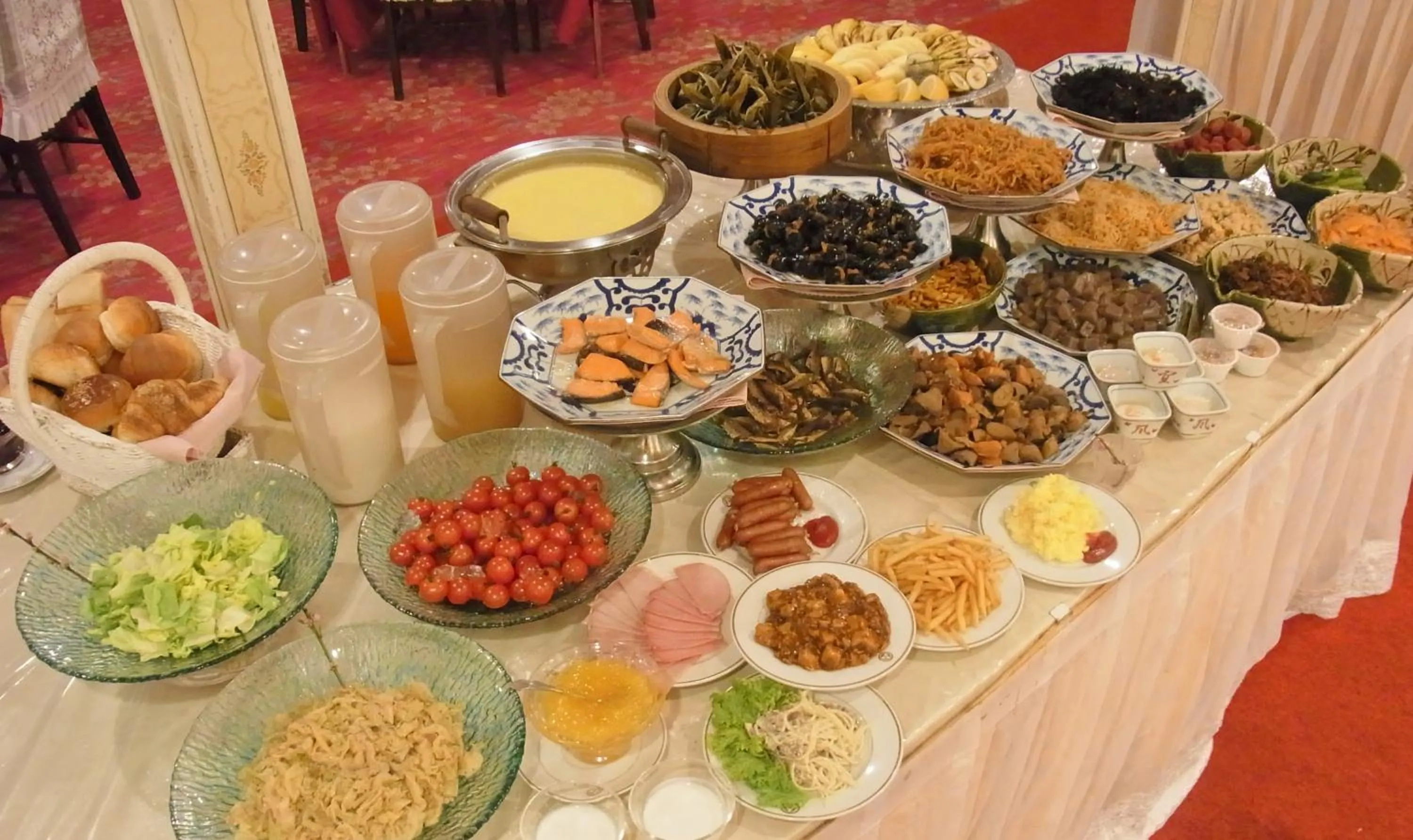 Buffet breakfast in Akakura Hotel