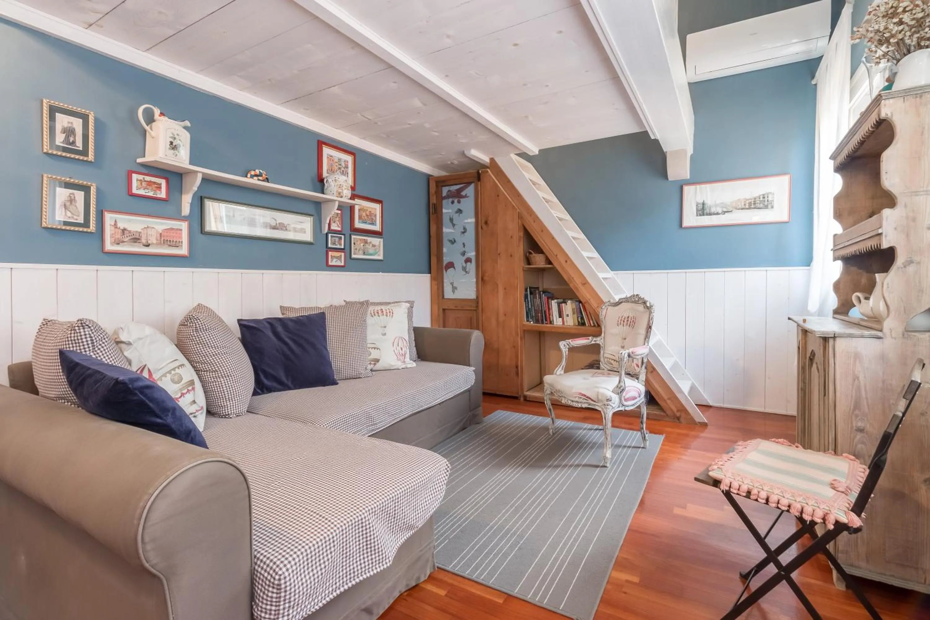 Ca' Falier Blue - 10 min from train and bus station