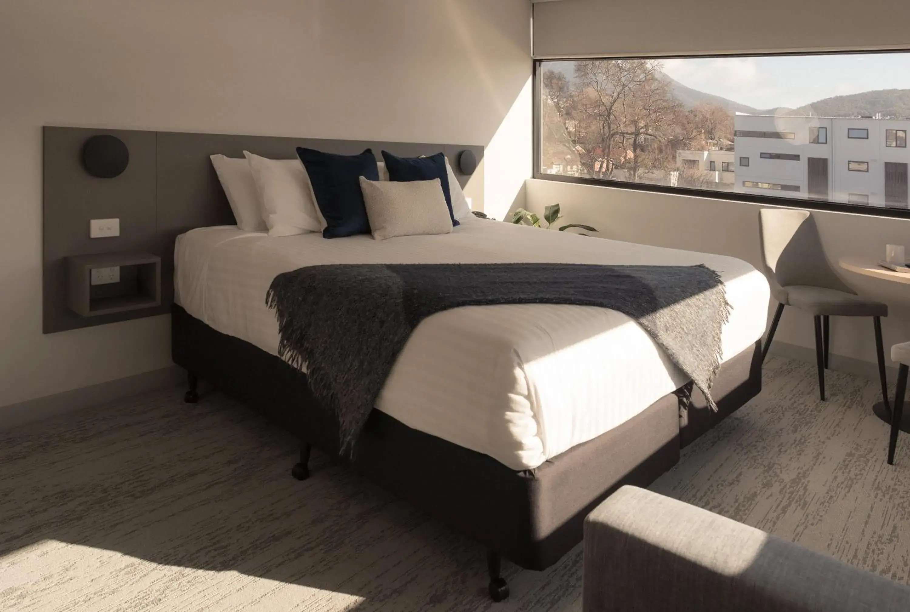 Bed in 429 Apartments & Suites Bed in 429 Apartments & Suites