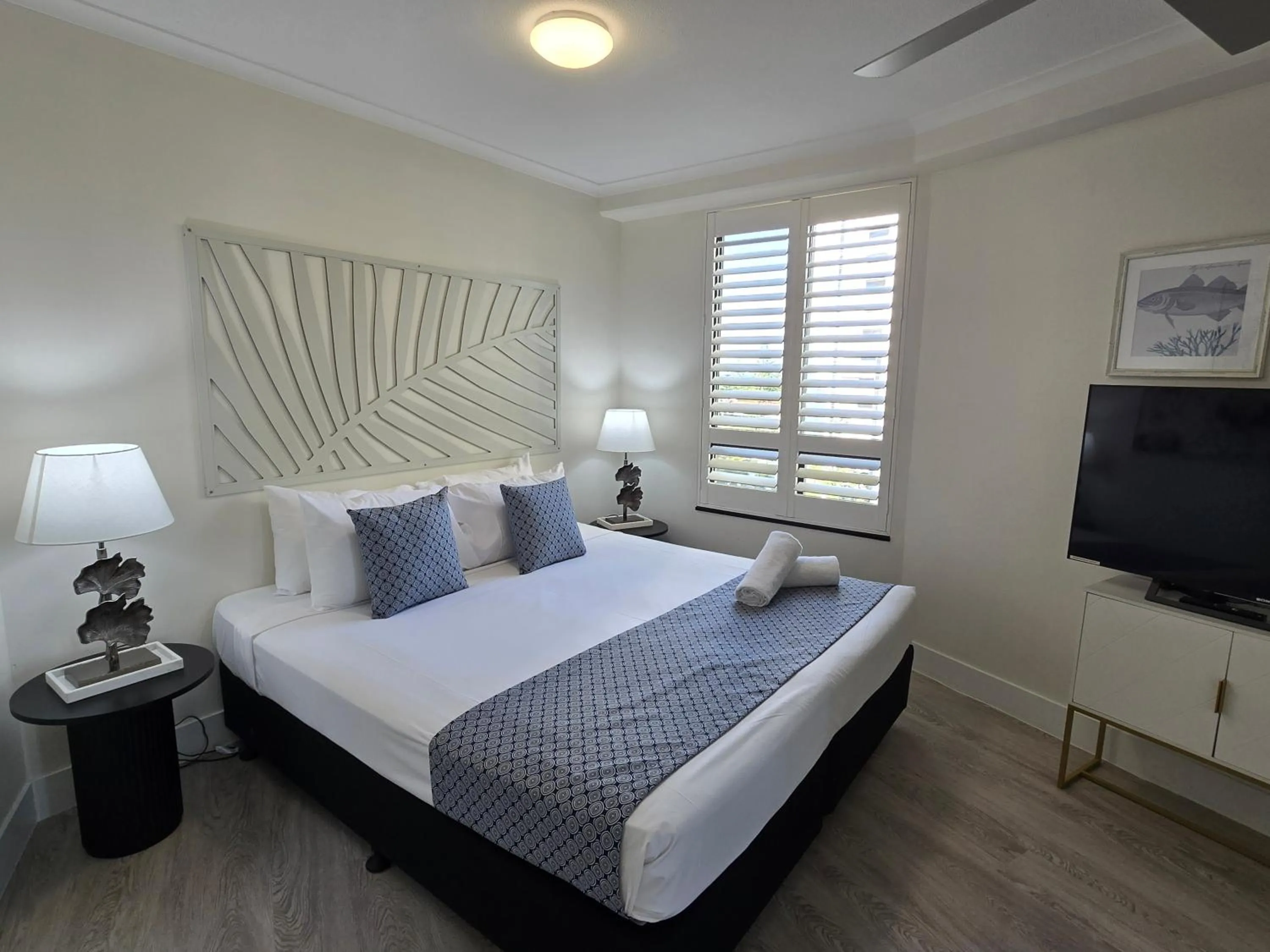 Bedroom, Bed in Neptune Resort