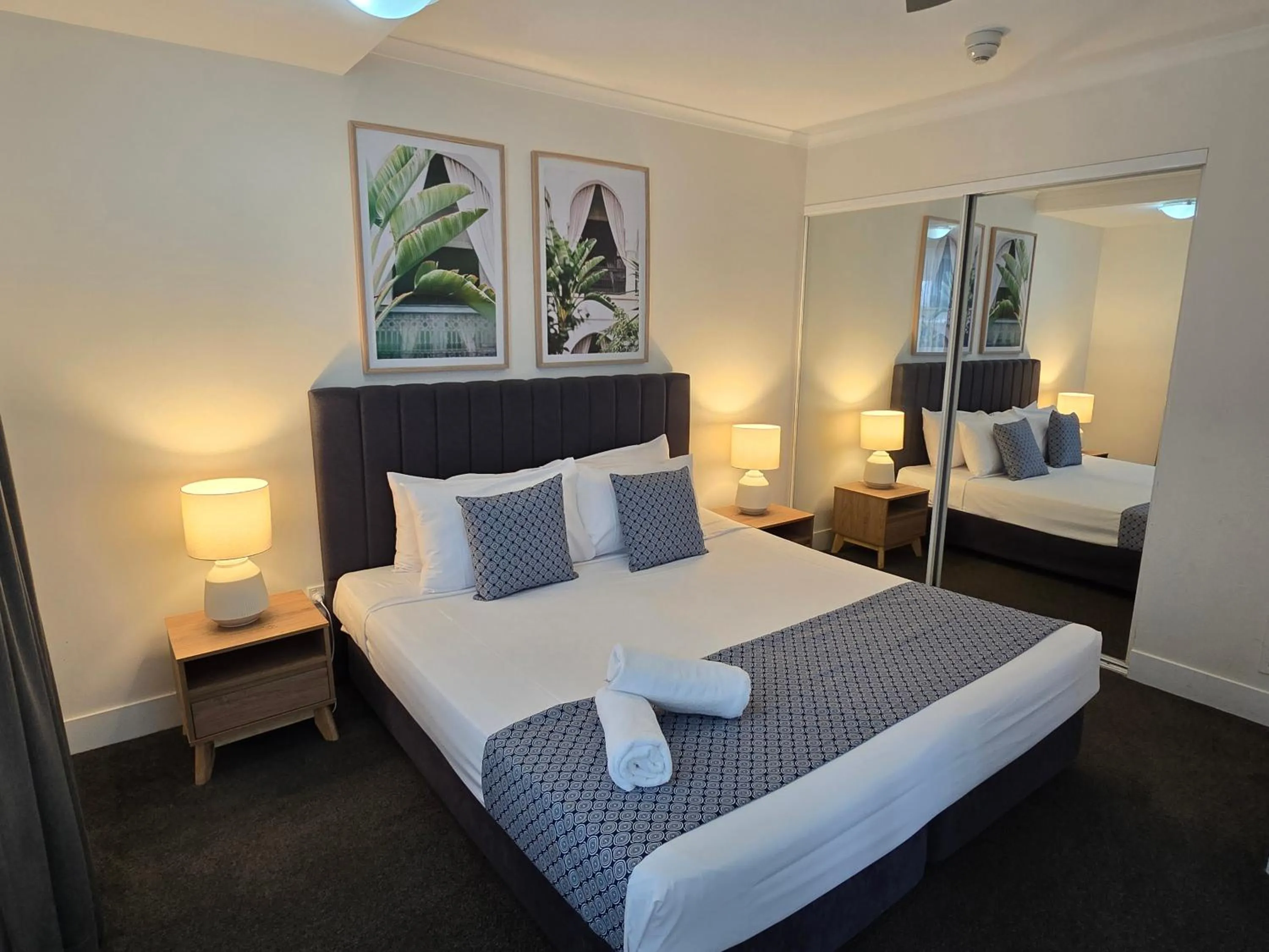 Bedroom, Bed in Neptune Resort