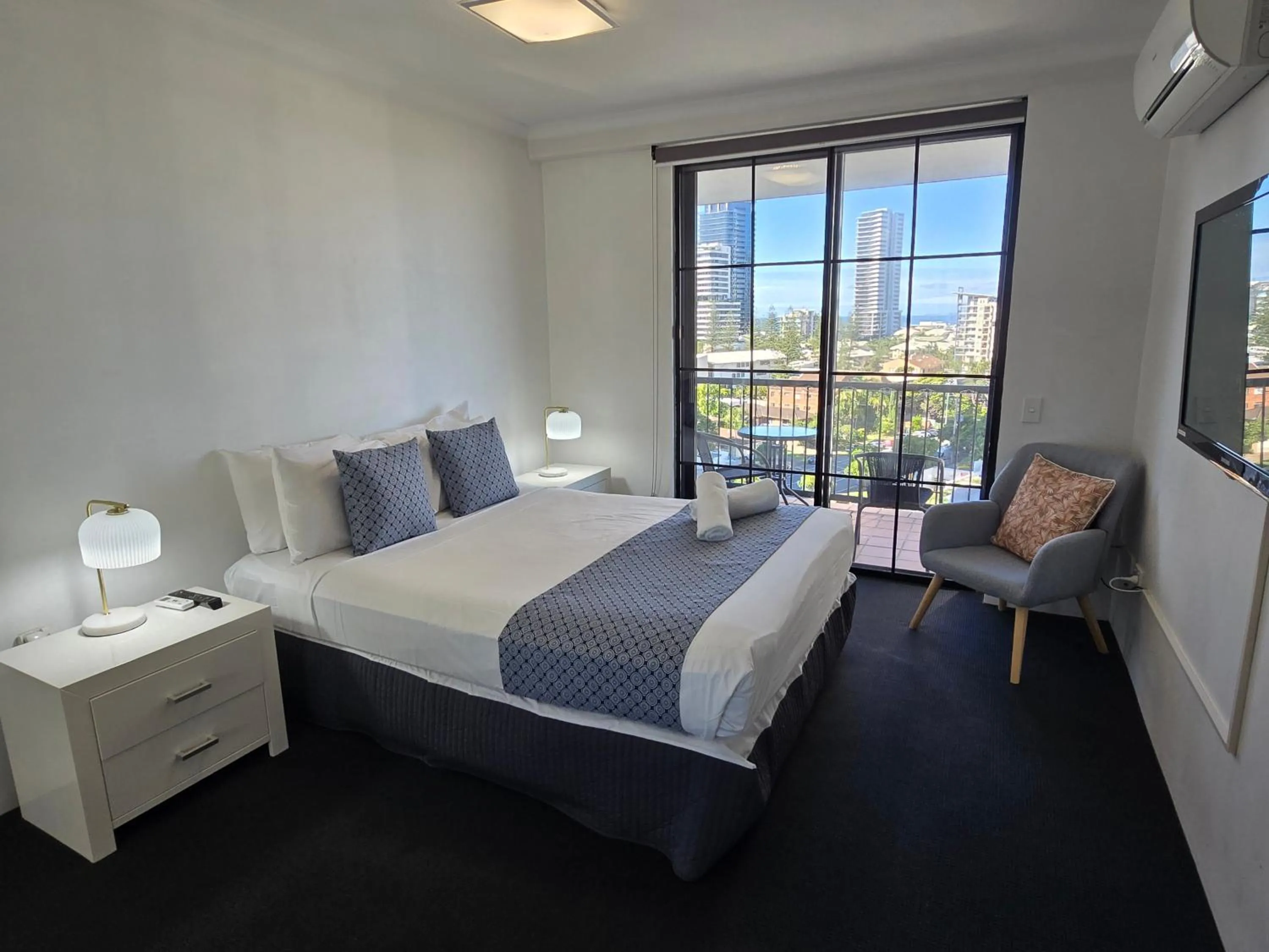 Bedroom, Bed in Neptune Resort