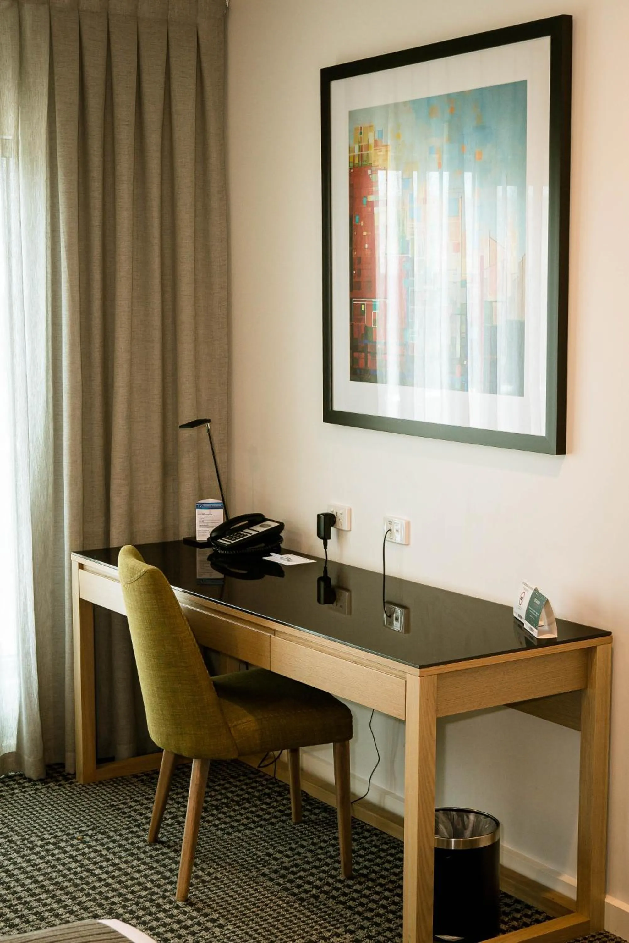 TV and multimedia in Quality Hotel Parklake Shepparton