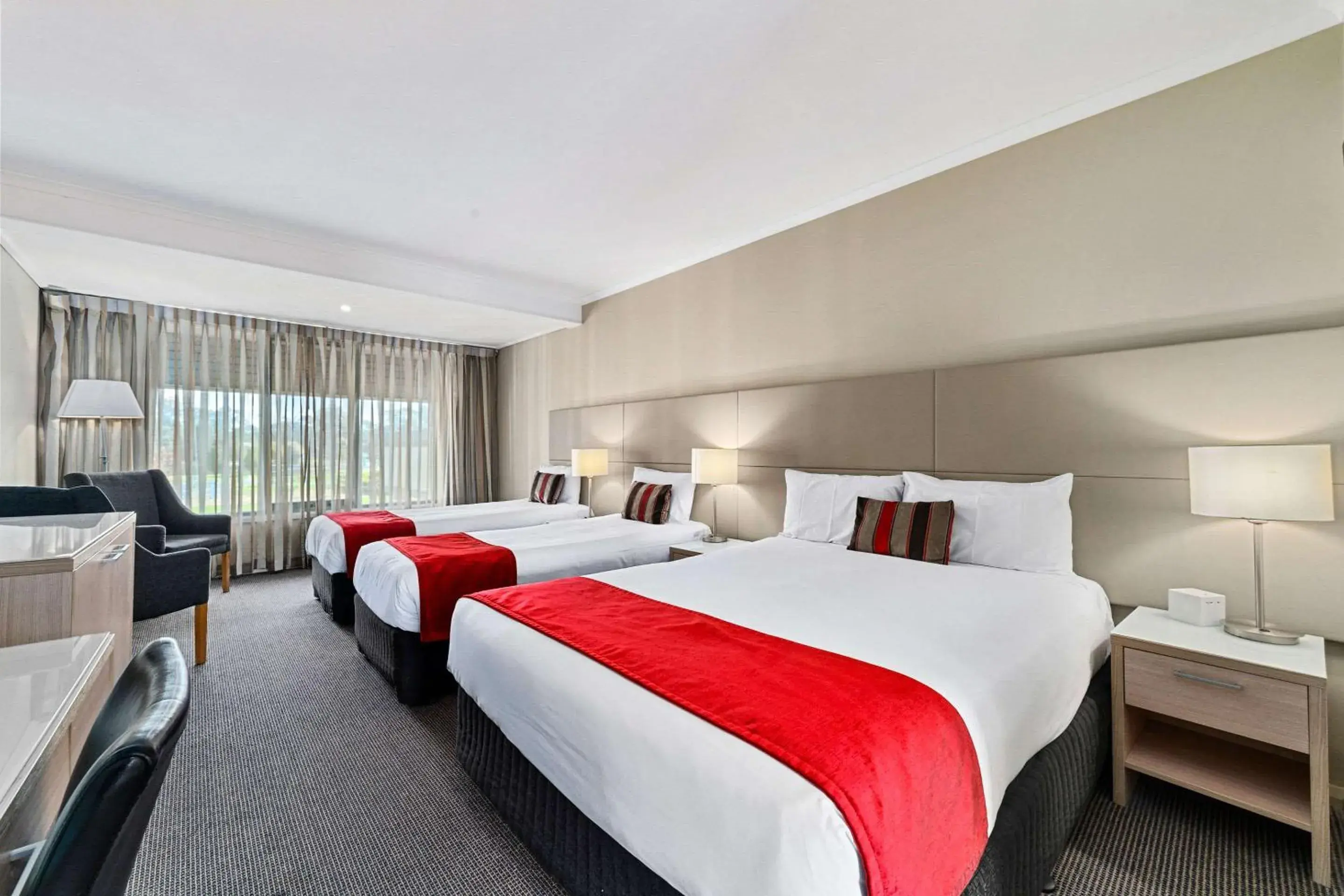 Bedroom, Bed in Quality Hotel Parklake Shepparton Bedroom, Bed in Quality Hotel Parklake Shepparton