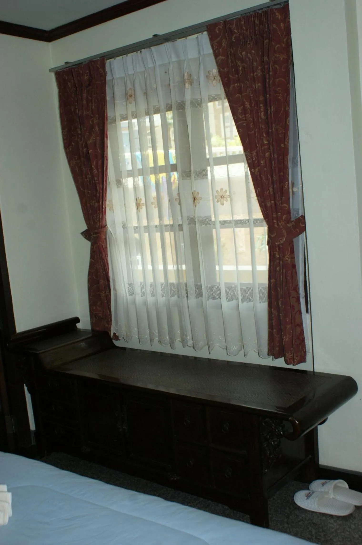 Bed in Prince Edouard Apartments & Resort Patong Beach Phuket