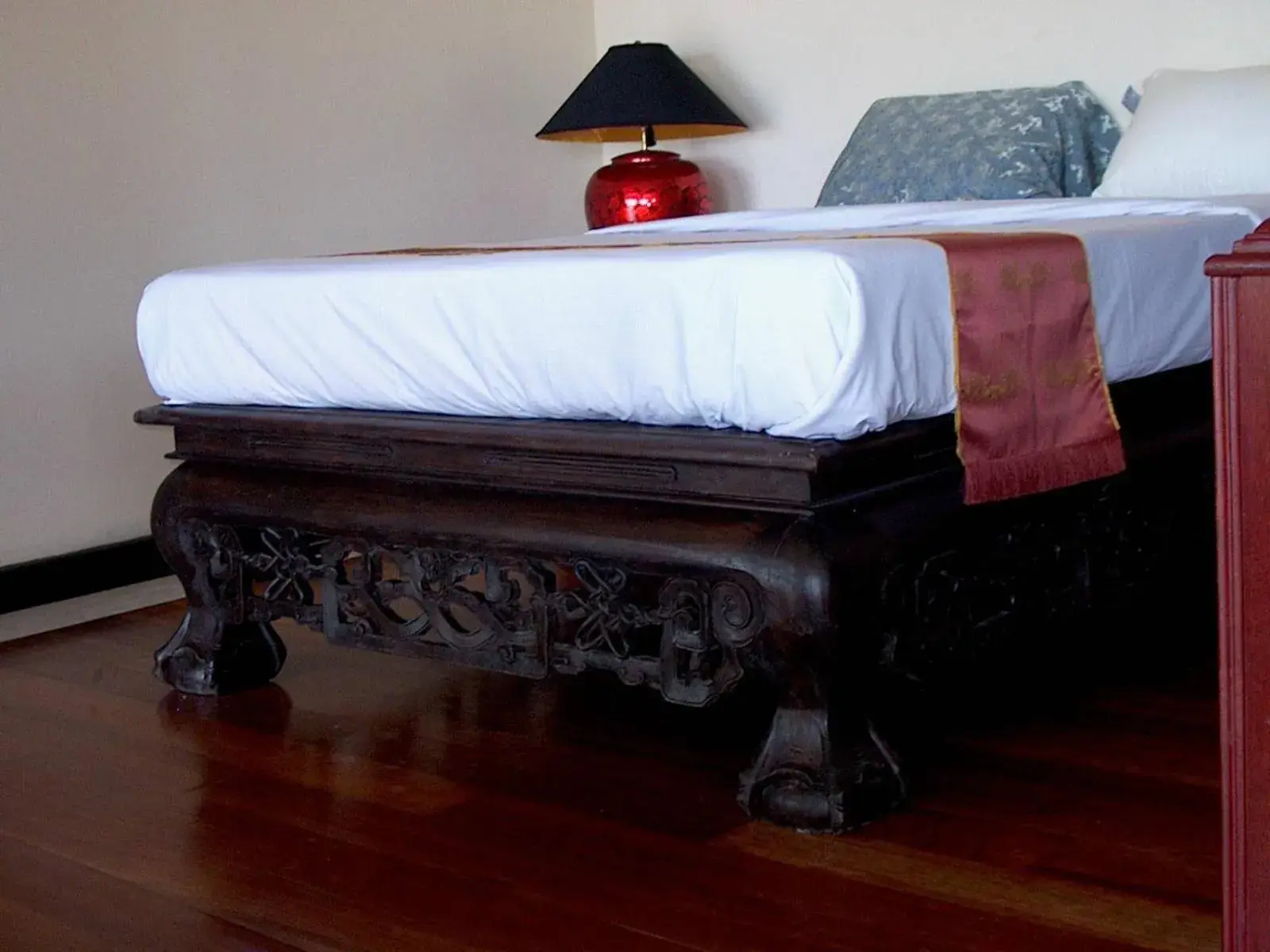 Bed in Prince Edouard Apartments & Resort Patong Beach Phuket Bed in Prince Edouard Apartments & Resort Patong Beach Phuket