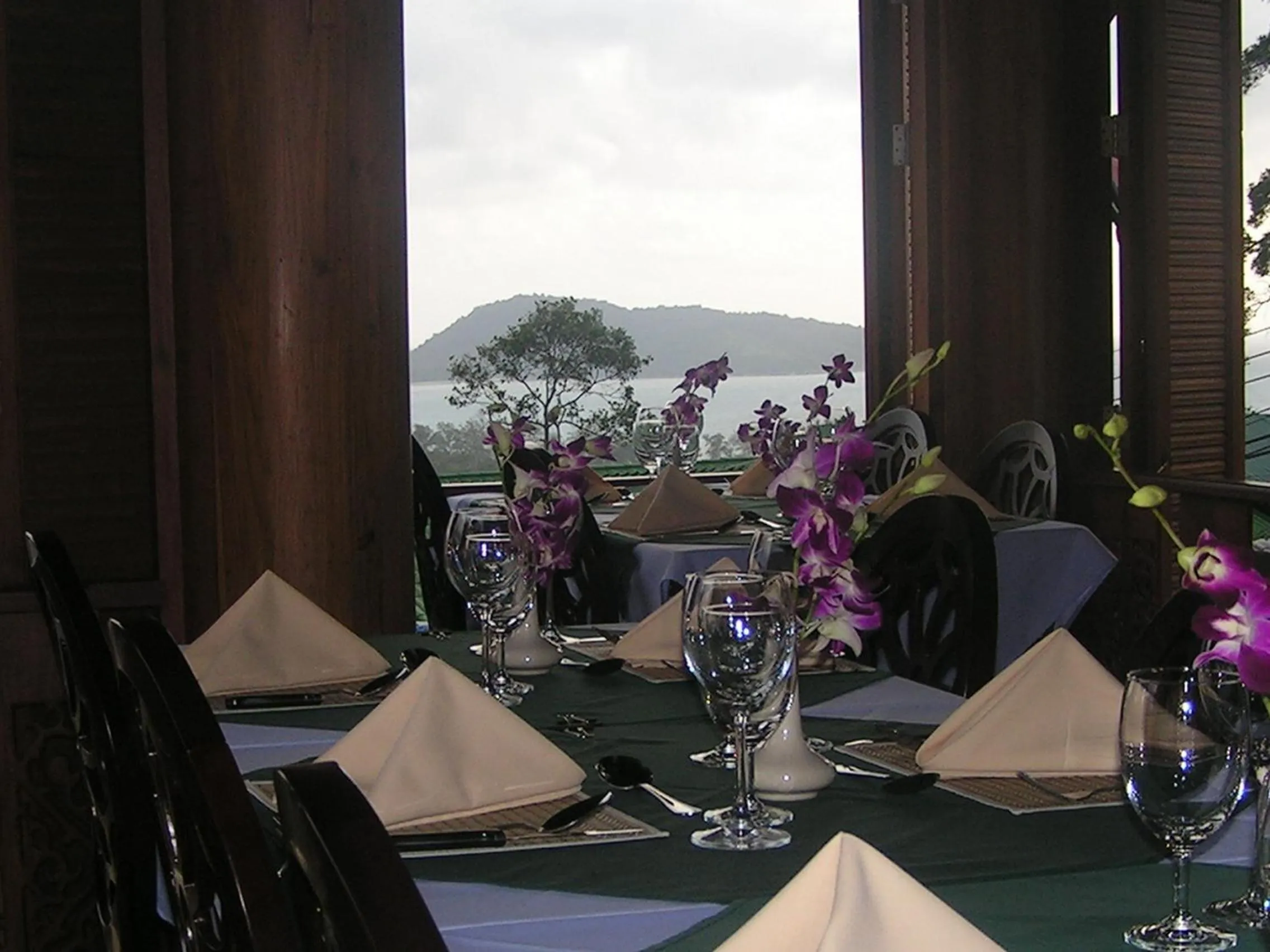 Food and drinks in Prince Edouard Apartments & Resort Patong Beach Phuket