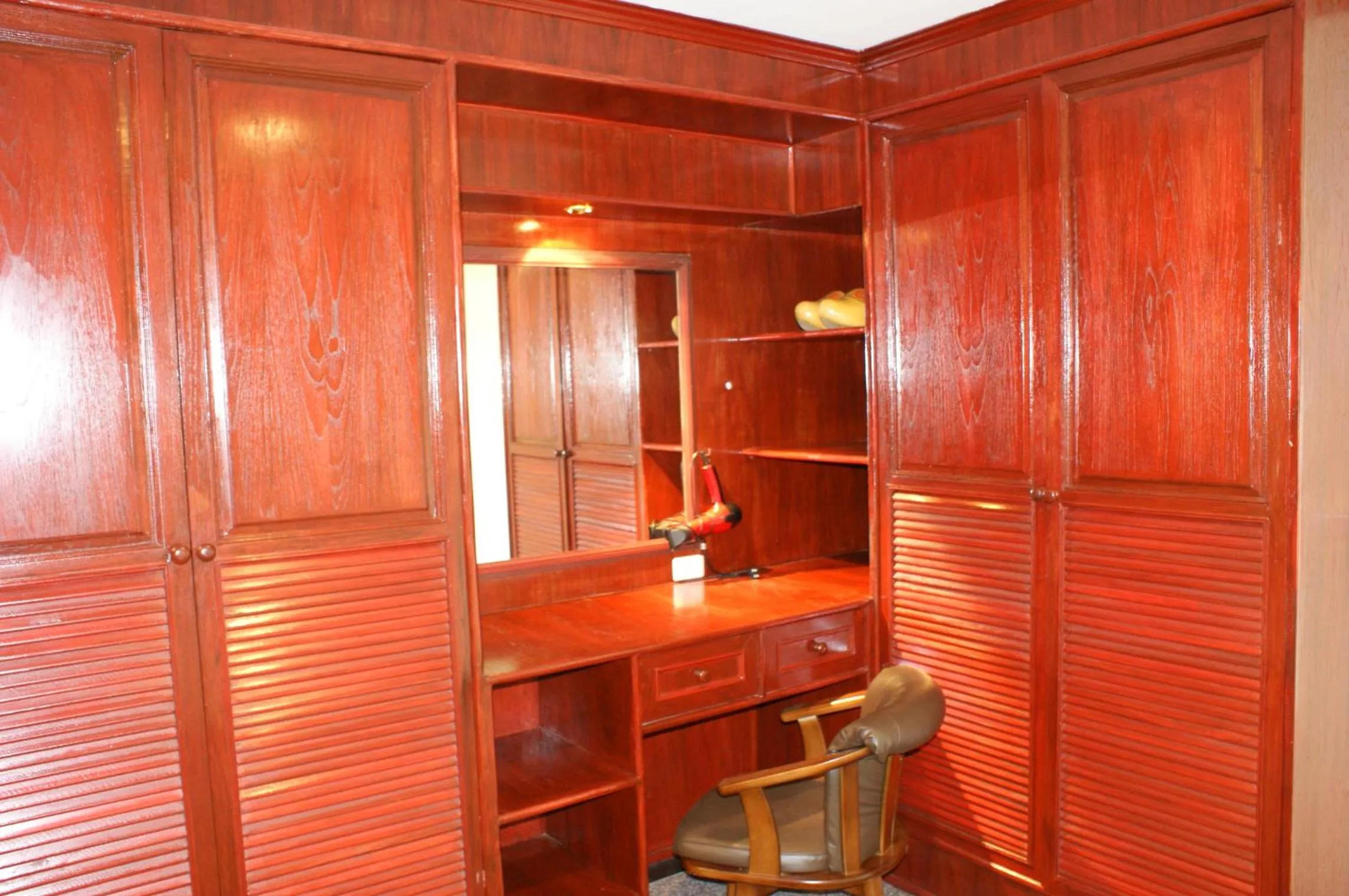 Prince Edouard Apartments & Resort Patong Beach Phuket