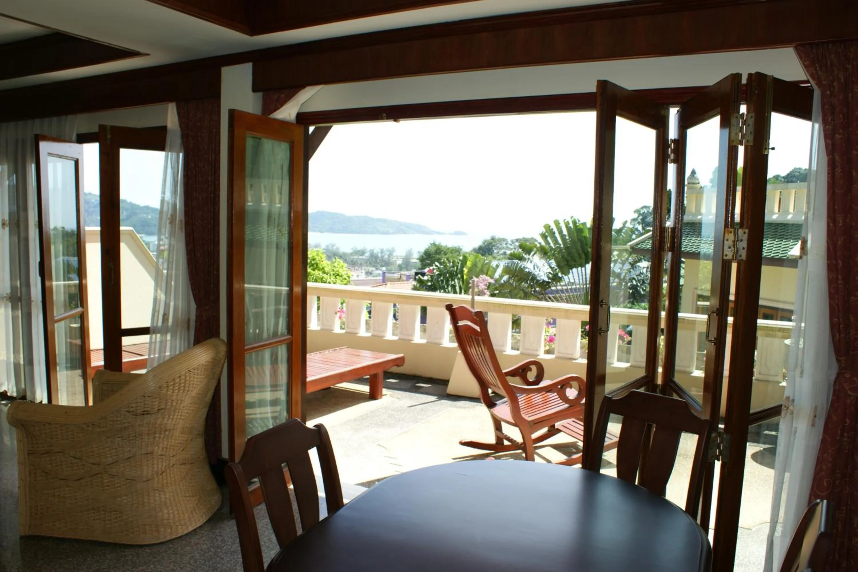 Prince Edouard Apartments & Resort Patong Beach Phuket