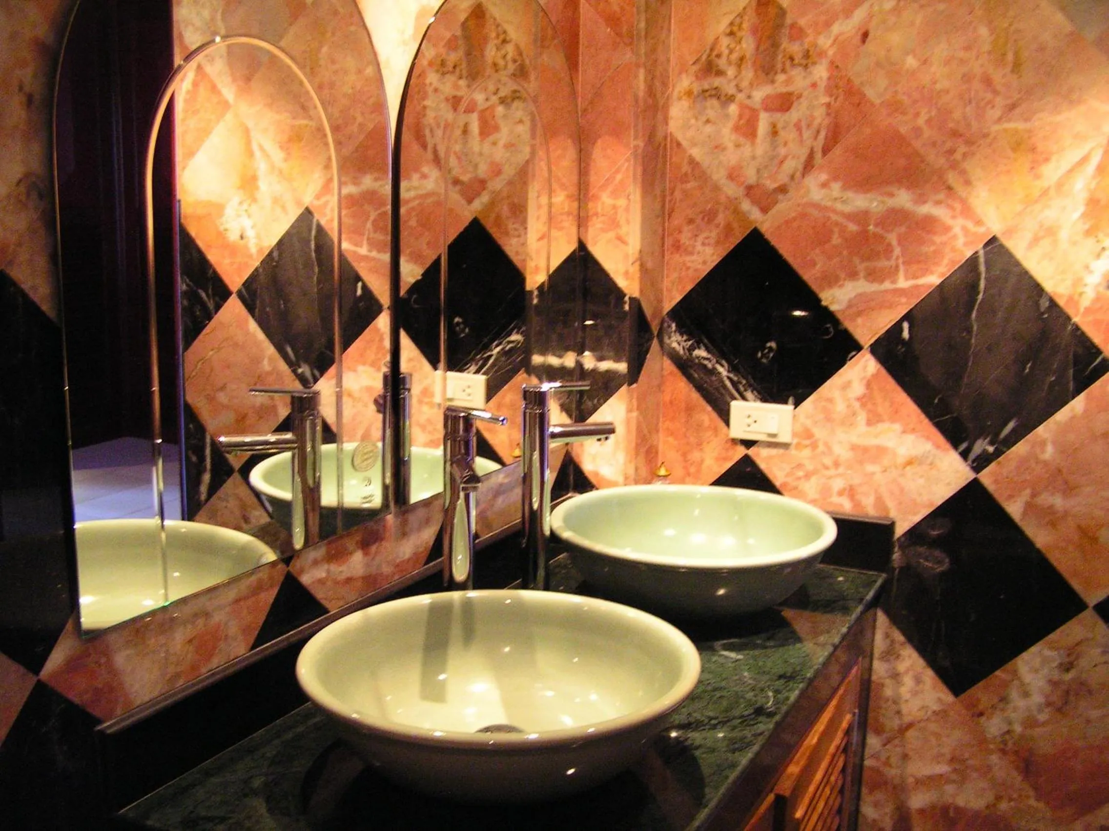 Bathroom in Prince Edouard Apartments & Resort Patong Beach Phuket