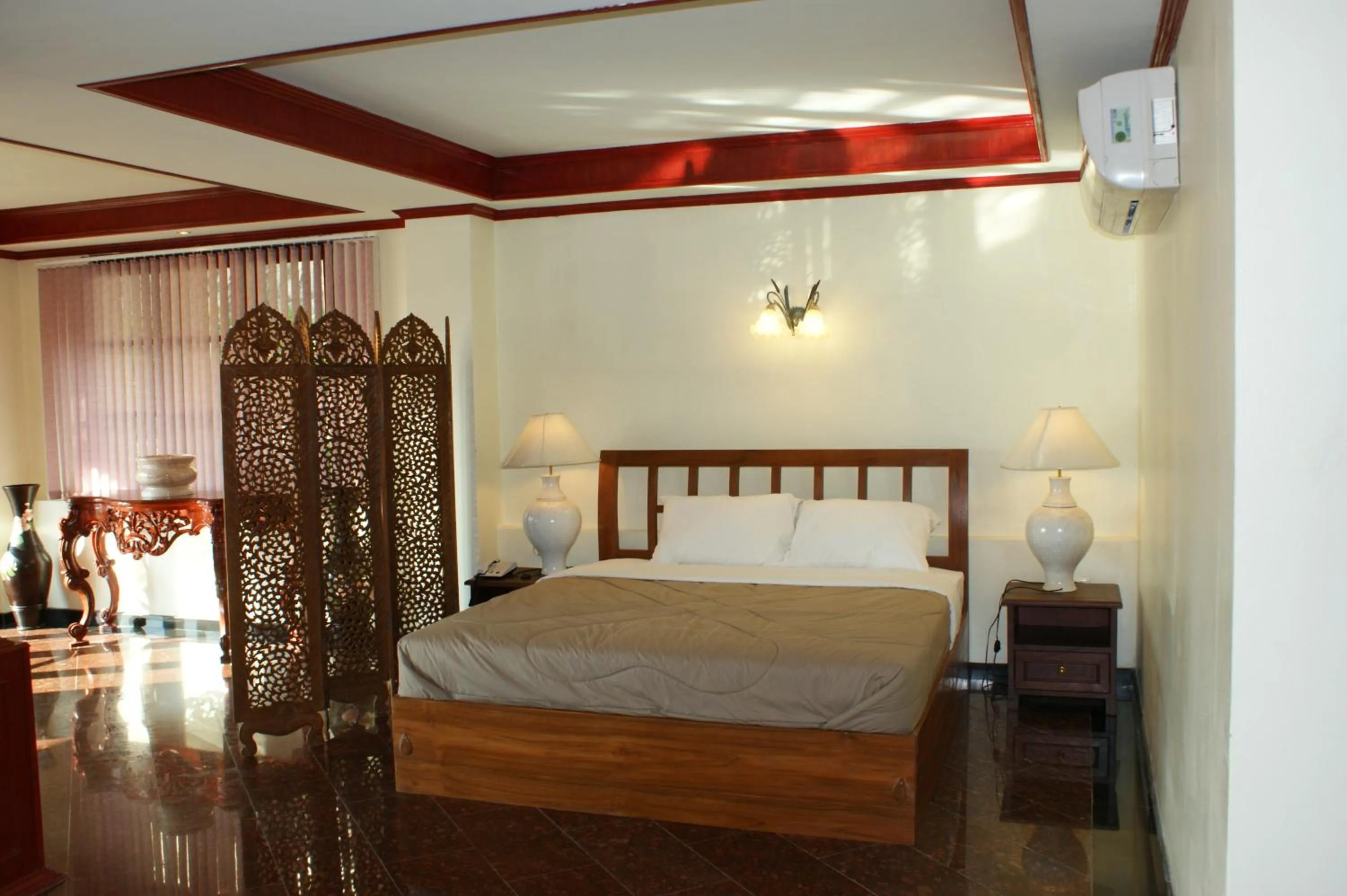 Bed in Prince Edouard Apartments & Resort Patong Beach Phuket