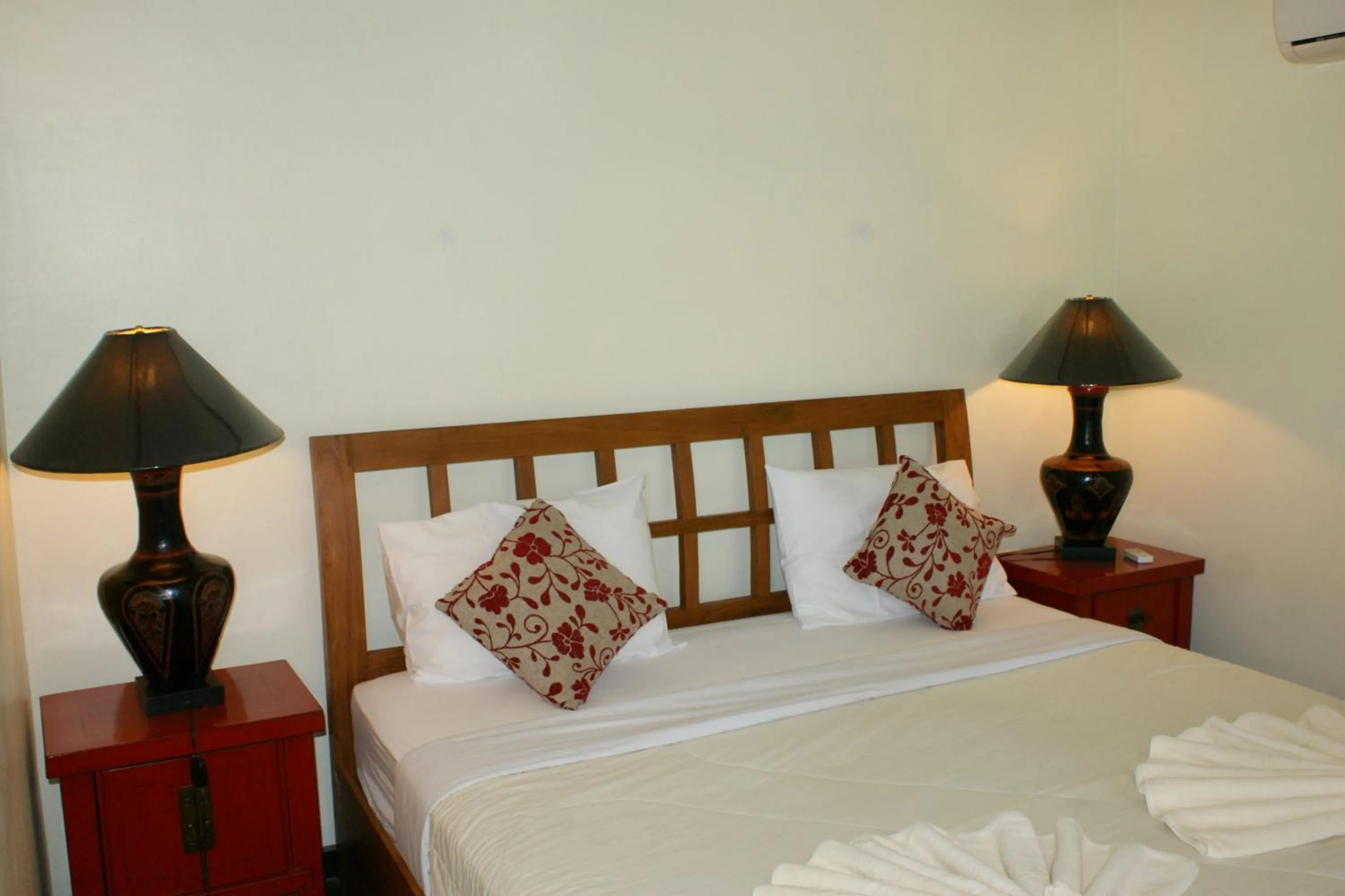 Bed in Prince Edouard Apartments & Resort Patong Beach Phuket