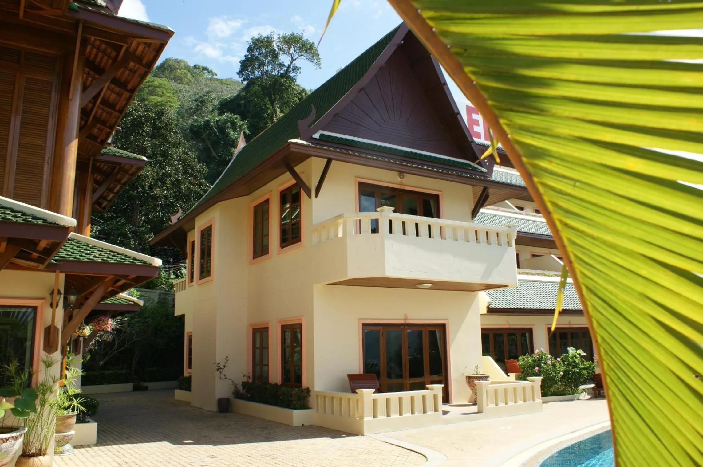 Prince Edouard Apartments & Resort Patong Beach Phuket